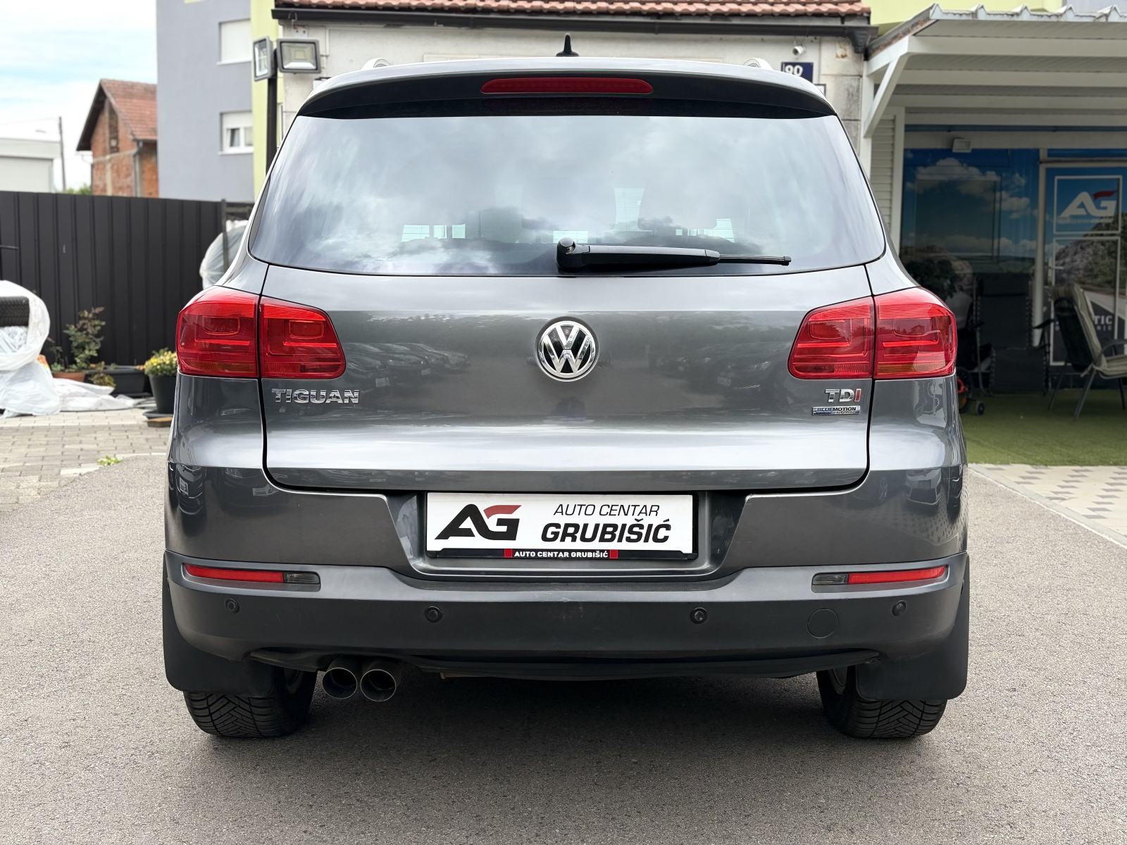 VW Tiguan 2,0 TDI Highline *Top oprema* *Servisna knjiga*, fotografija 15