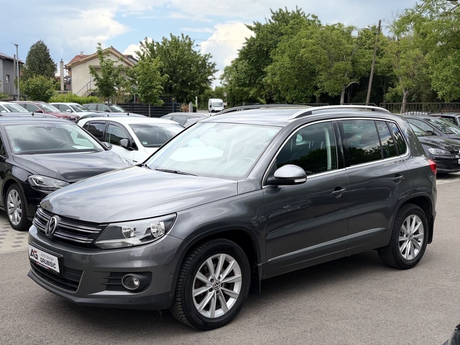 VW Tiguan 2,0 TDI Highline *Top oprema* *Servisna knjiga*, fotografija 13