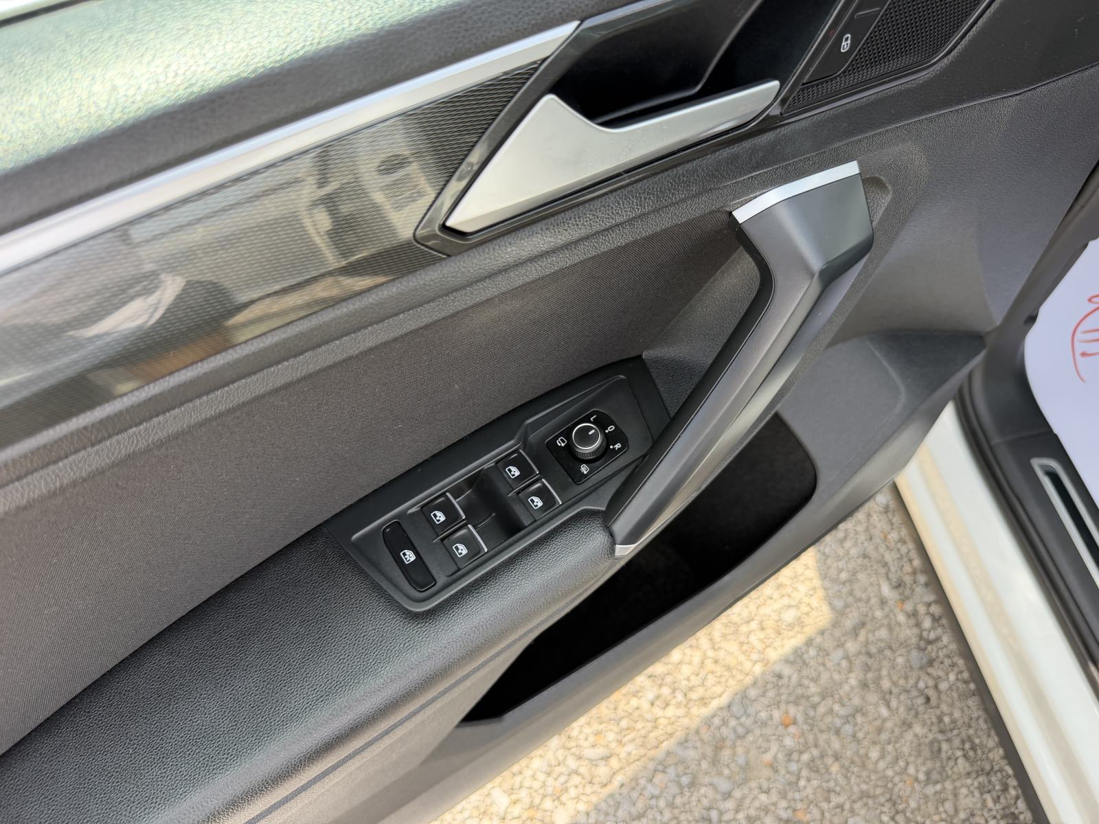 VW Tiguan 2,0 TDI Highline - VIRTUAL COCPIT - PANORAMA - GARANCIJA, fotografija 11