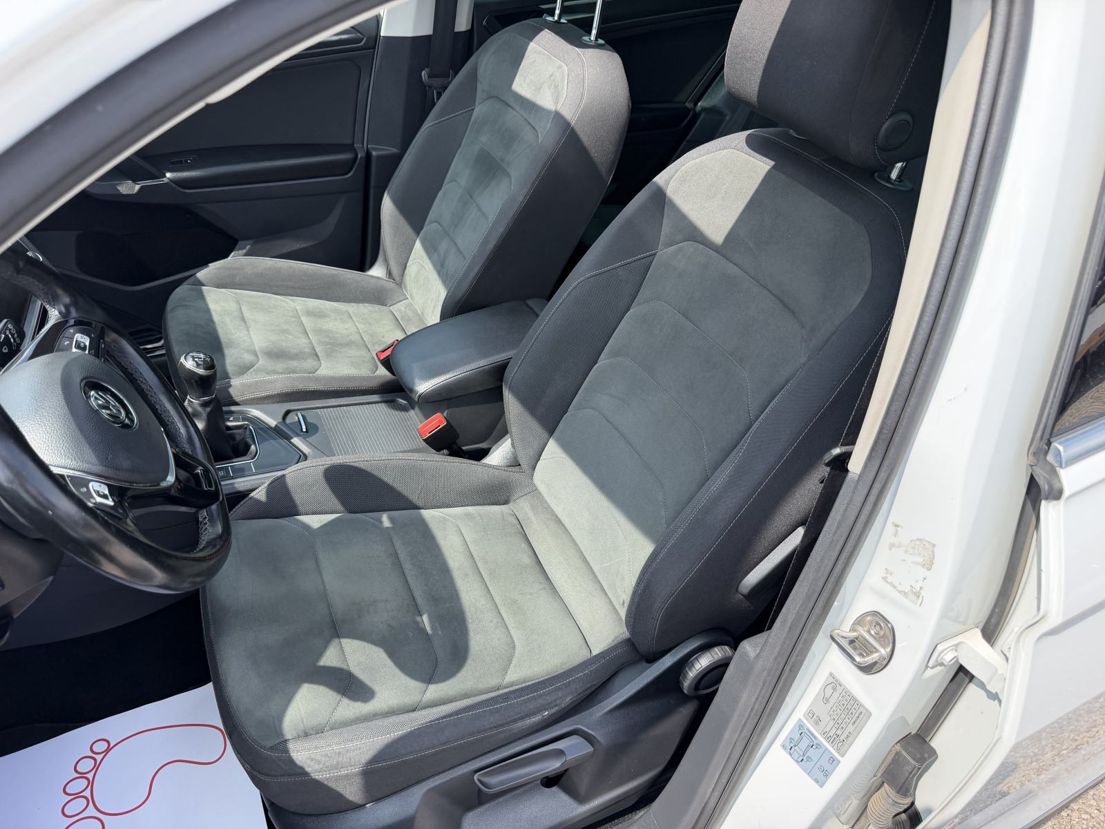 VW Tiguan 2,0 TDI Highline - VIRTUAL COCPIT - PANORAMA - GARANCIJA, fotografija 17