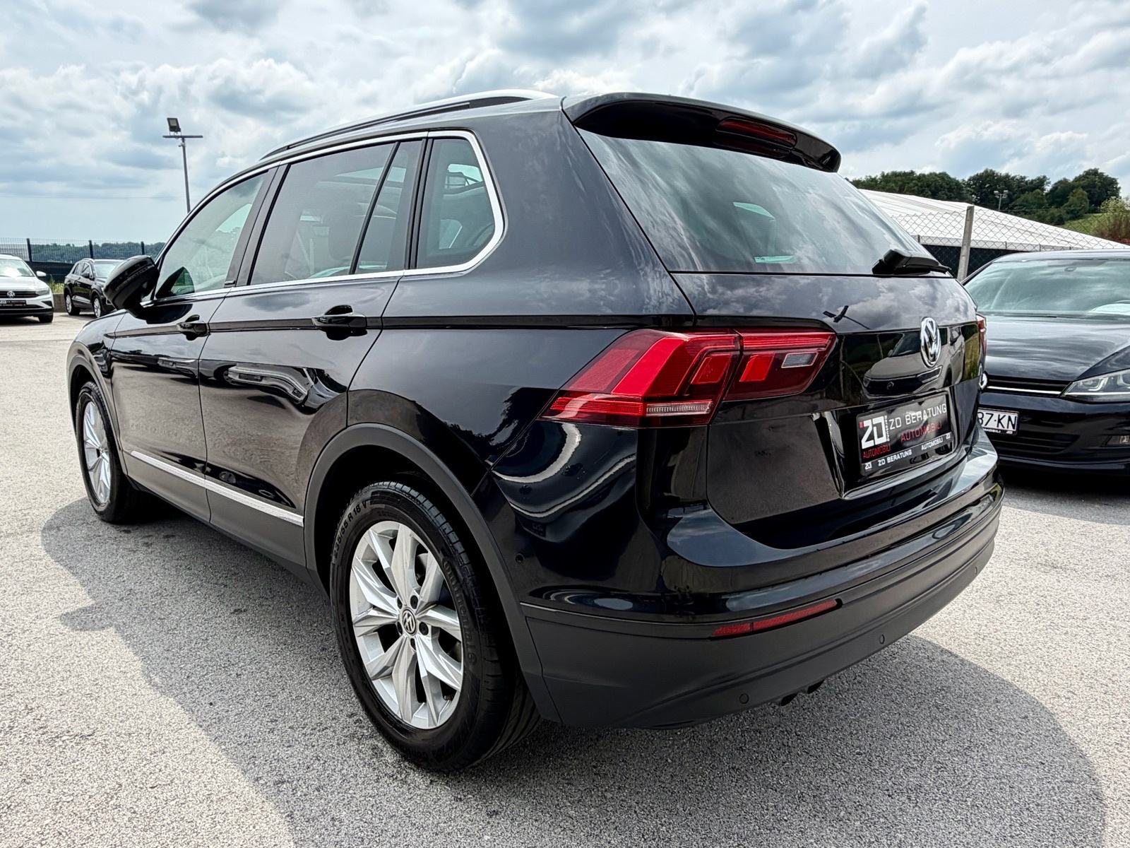 VW Tiguan 2,0 TDI IQ DRIVE *49tkm* *TOP OPREMA!* *1.Vlasnik!* Servisna, fotografija 8