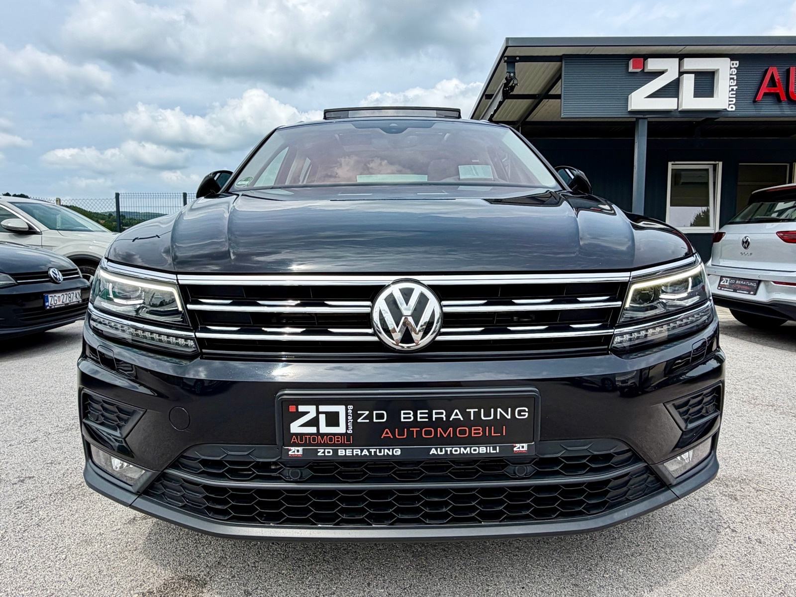 VW Tiguan 2,0 TDI IQ DRIVE *49tkm* *TOP OPREMA!* *1.Vlasnik!* Servisna, fotografija 2