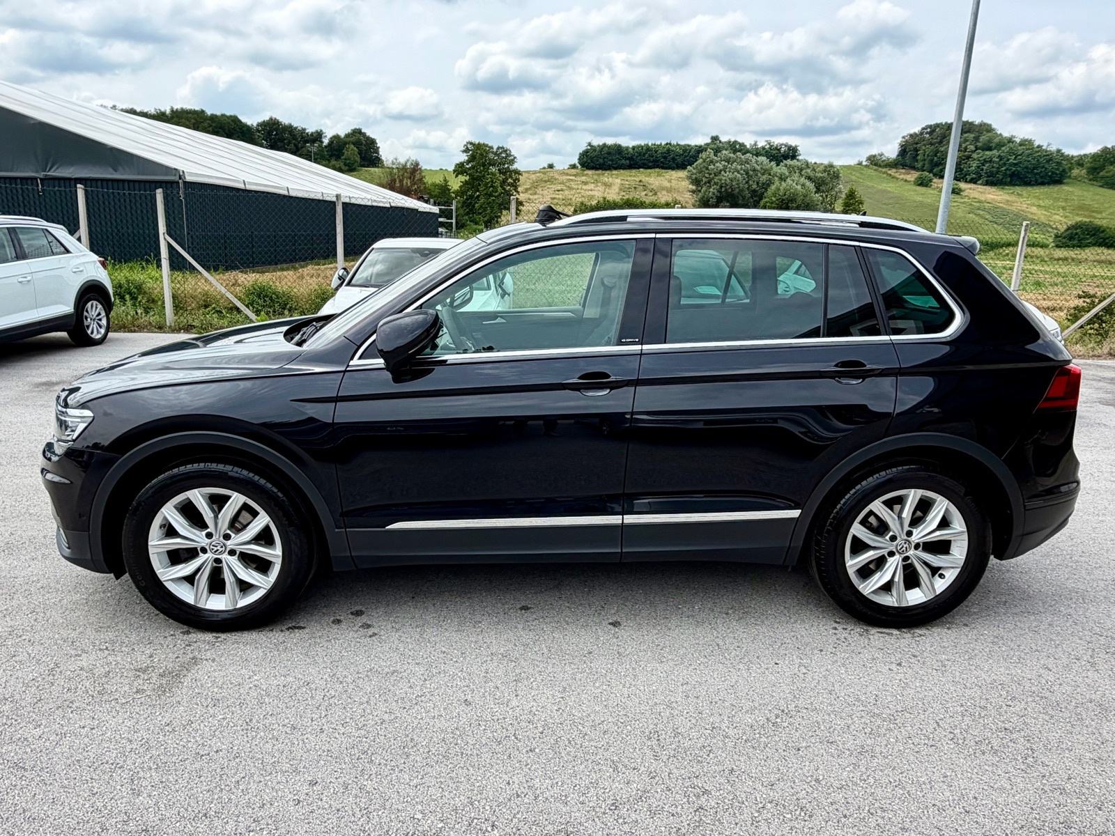 VW Tiguan 2,0 TDI IQ DRIVE *49tkm* *TOP OPREMA!* *1.Vlasnik!* Servisna, fotografija 5