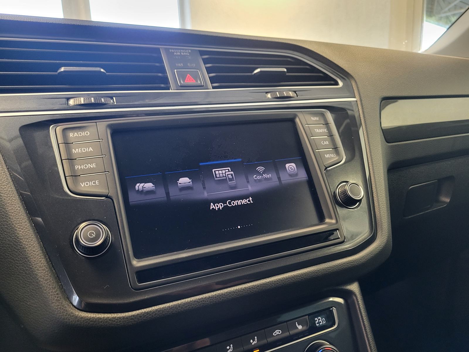 VW TIGUAN 2.0 TDI KLIMA U 3 ZONE ALKANTARA LED+XENON NAVI REG 08/2027, fotografija 17