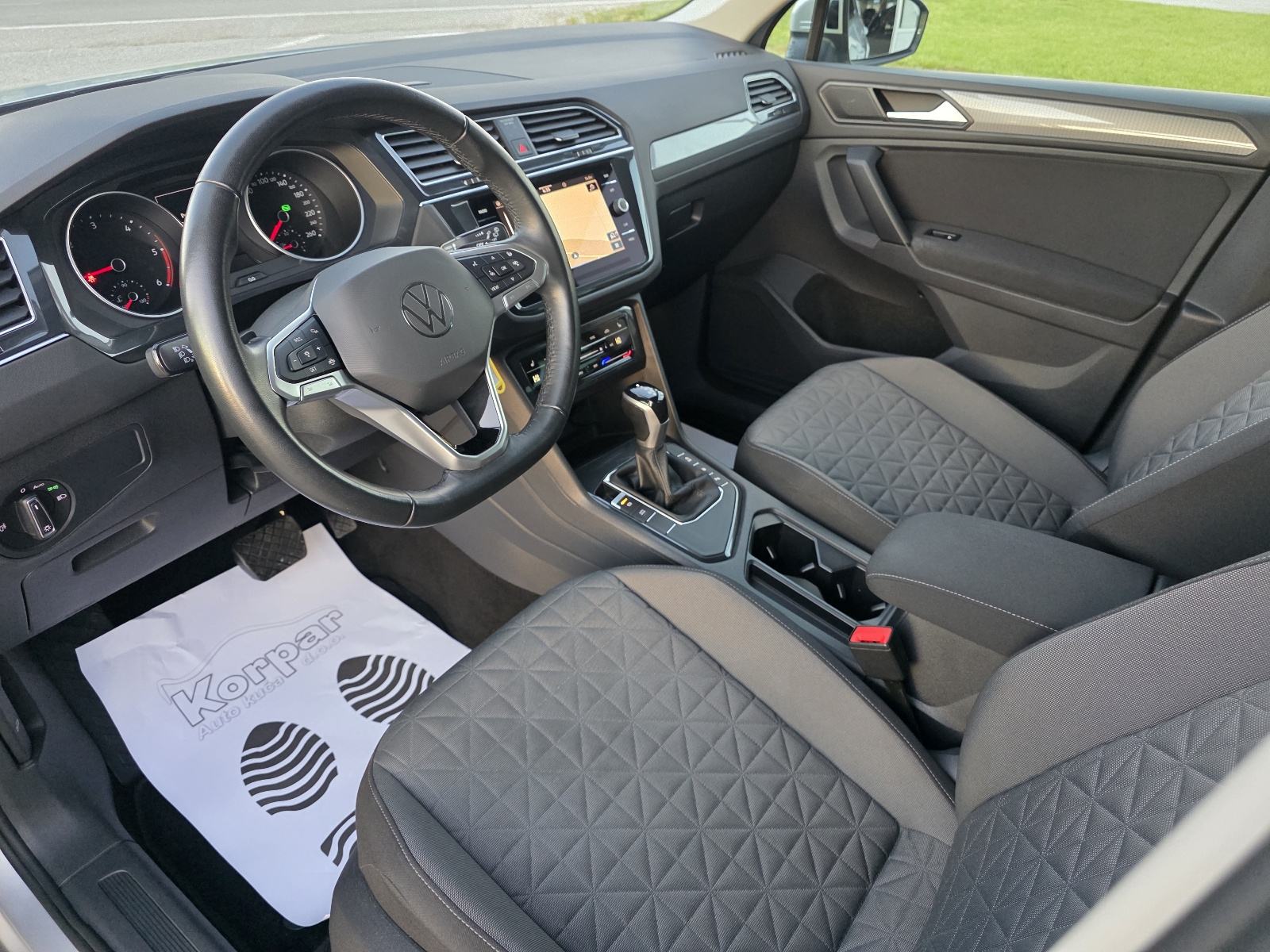 VW Tiguan 2.0 TDI LIFE automatik,110kw,1.vl,TVORNIČKO JAMSTVO, fotografija 9