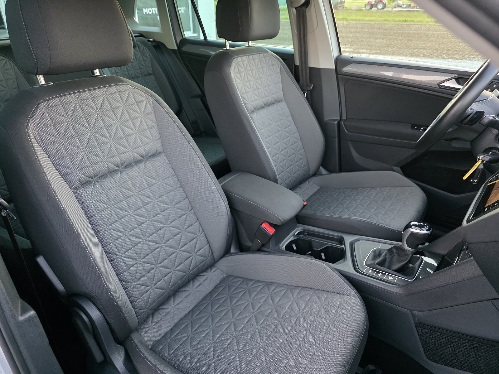 VW Tiguan 2.0 TDI LIFE automatik,110kw,1.vl,TVORNIČKO JAMSTVO, fotografija 13