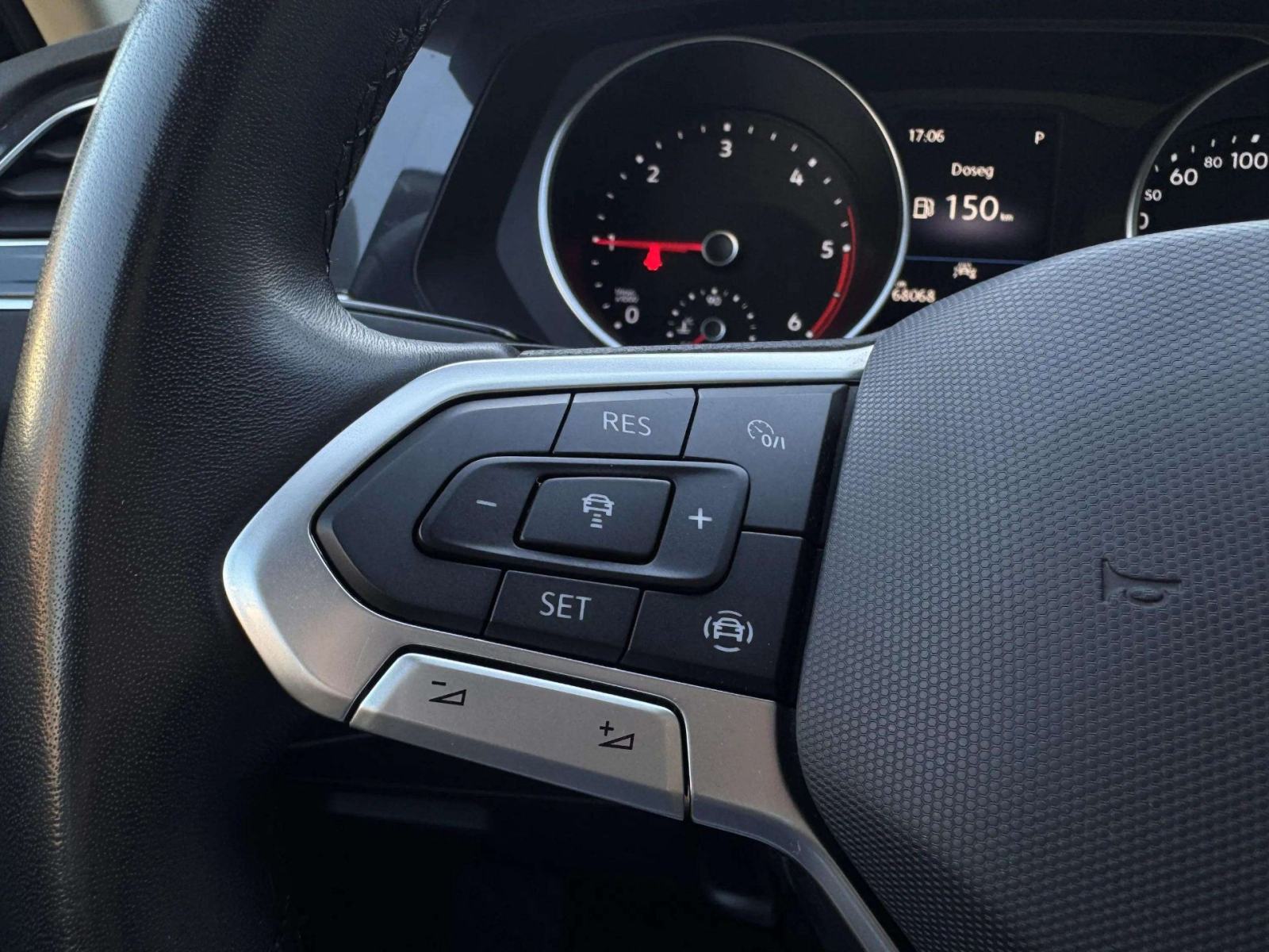 VW TIGUAN 2,0 TDI Life DSG*GR.SJEDALA/VOLAN**SERVISNA**1.VL**, fotografija 11