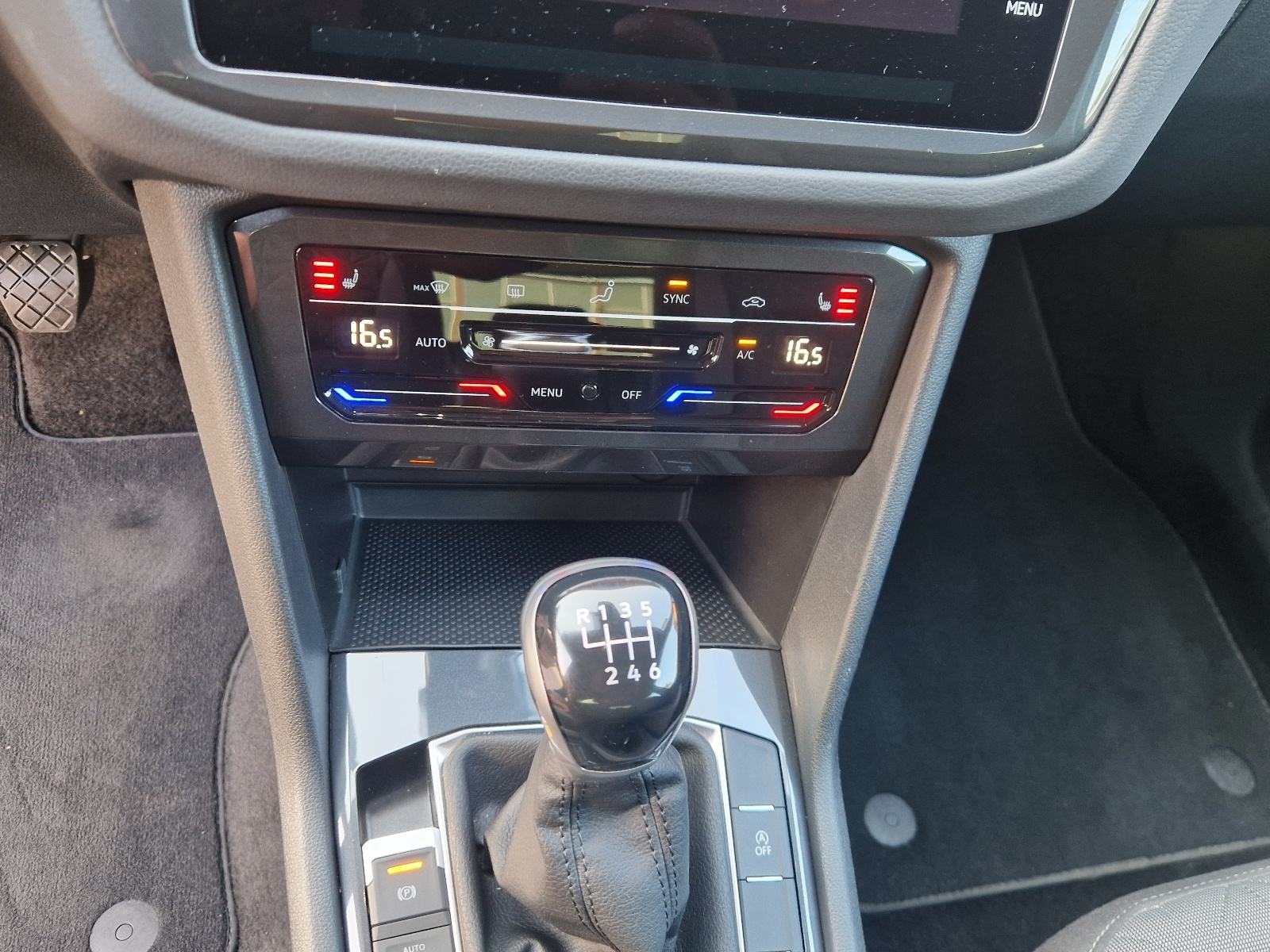 VW Tiguan 2,0 TDI LIFE, fotografija 12