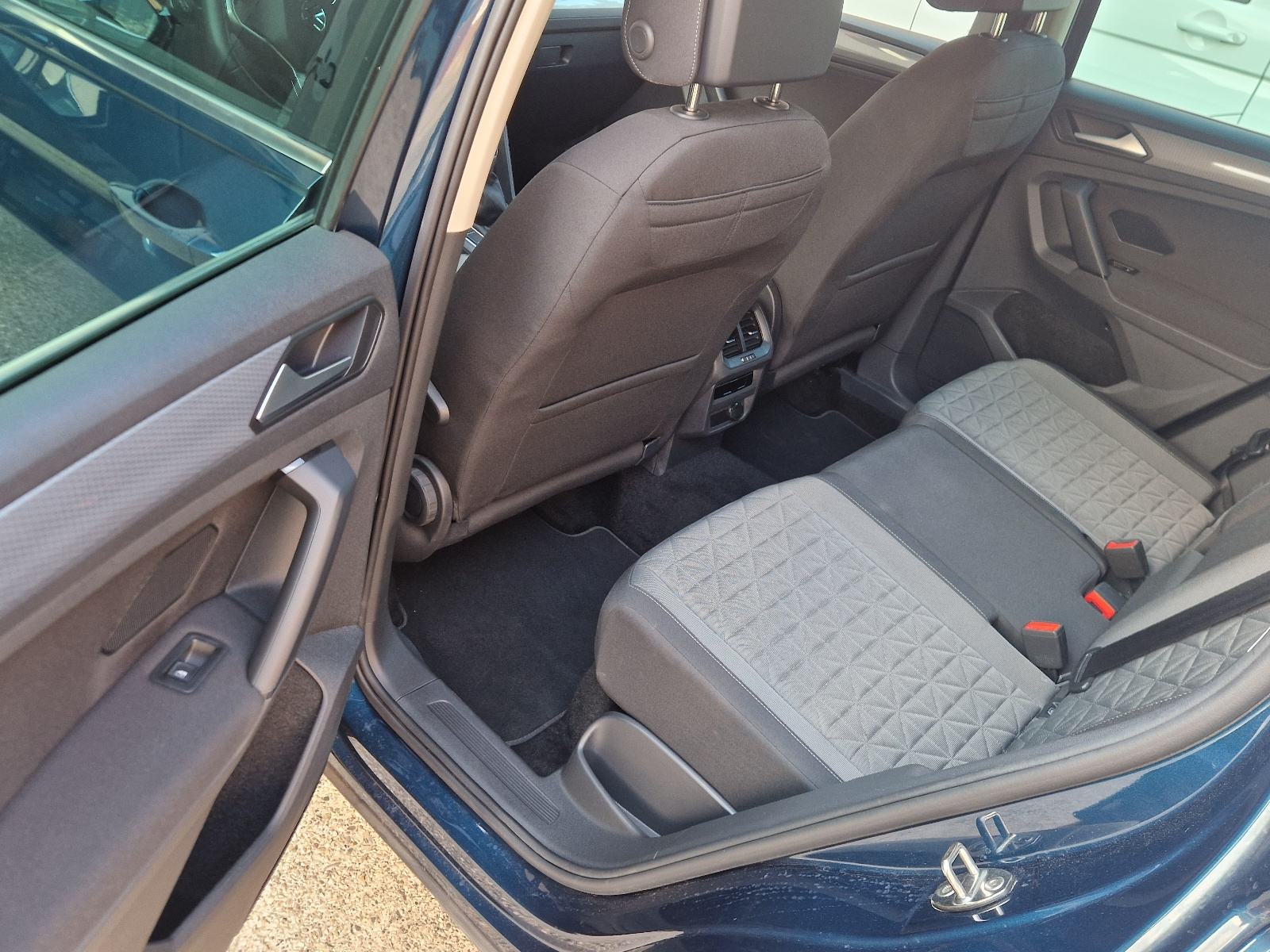 VW Tiguan 2,0 TDI LIFE, fotografija 11