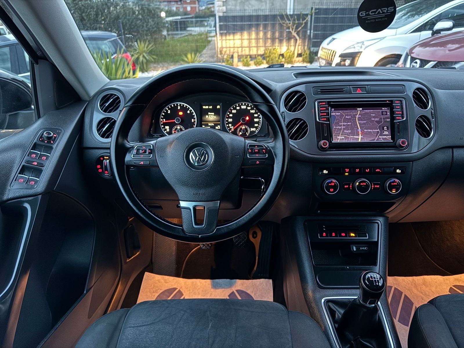 VW Tiguan 2,0 TDI BMT—Mod 2016 FACELIFT—PARK PILOT—ALCANTARA—NAVI—FULL, fotografija 18