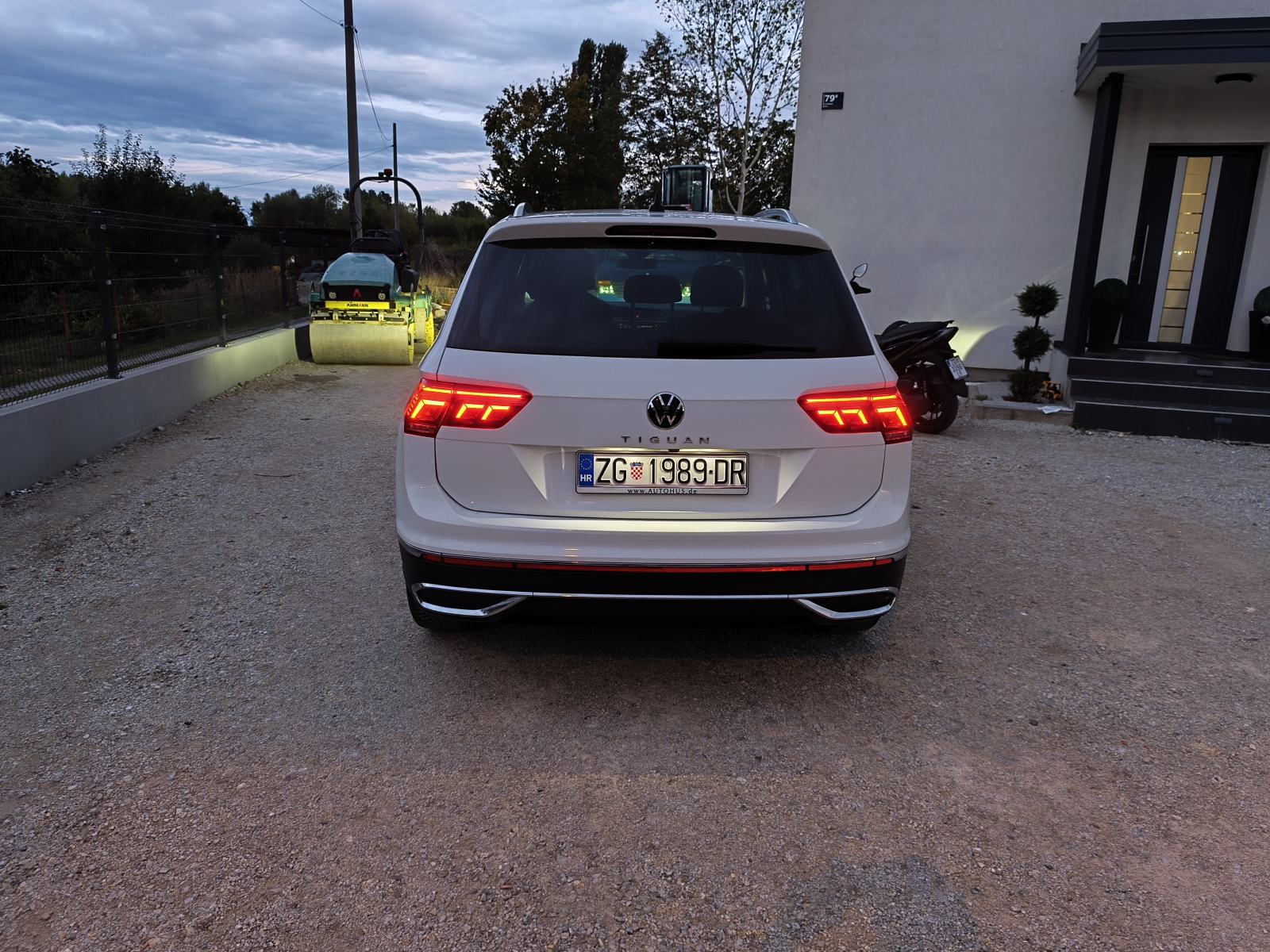 VW Tiguan 2,0 TDI, model 2023., DSG, ELEGANCE, Virtual cockpit,..., fotografija 1