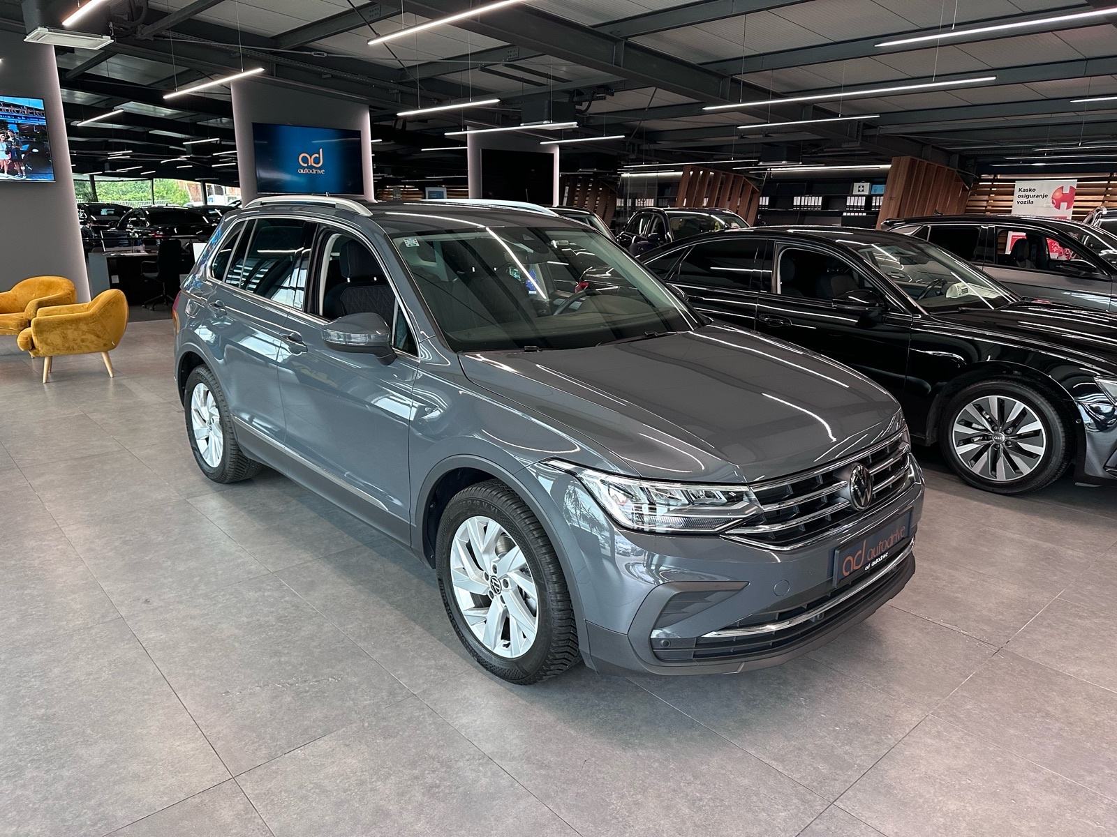 VW Tiguan 2,0 TDI NAVI • ACC • KAMERA • LEASING RATA VEĆ OD: 377,00 €, fotografija 8