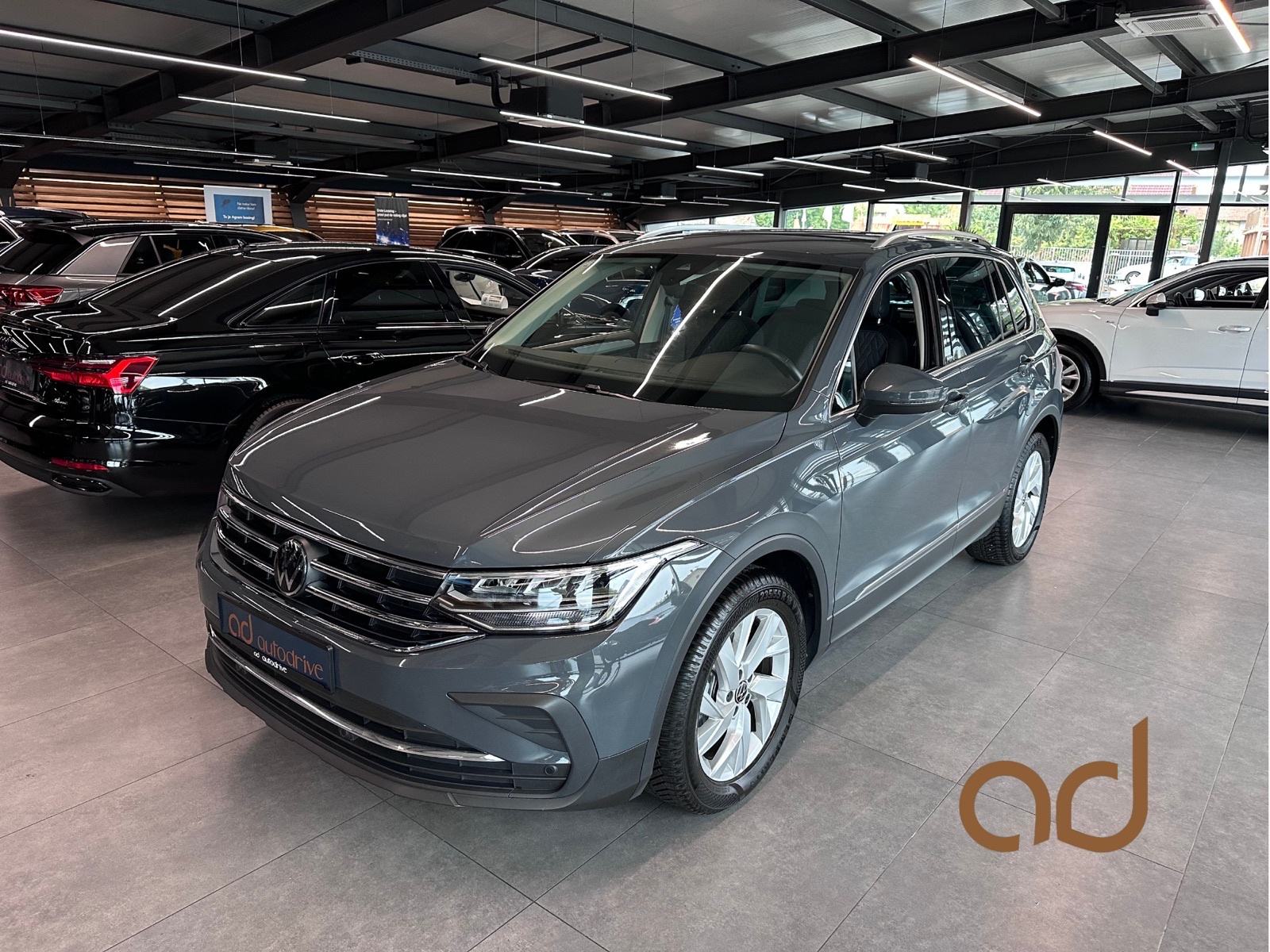 VW Tiguan 2,0 TDI NAVI • ACC • KAMERA • LEASING RATA VEĆ OD: 377,00 €, fotografija 1