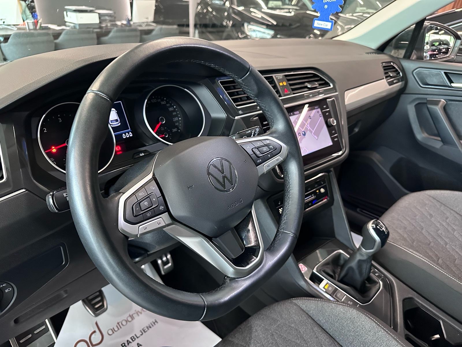 VW Tiguan 2,0 TDI NAVI • ACC • KAMERA • LEASING RATA VEĆ OD: 377,00 €, fotografija 12