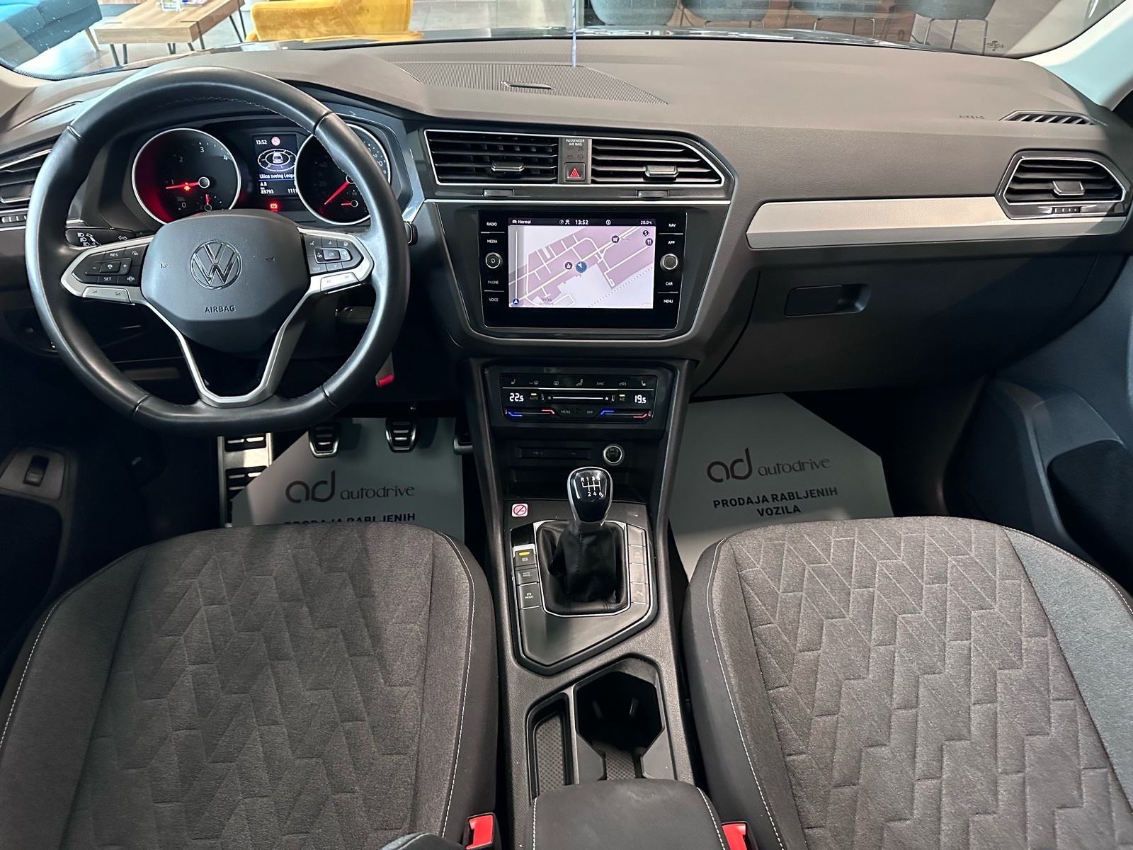 VW Tiguan 2,0 TDI NAVI • ACC • KAMERA • LEASING RATA VEĆ OD: 377,00 €, fotografija 14