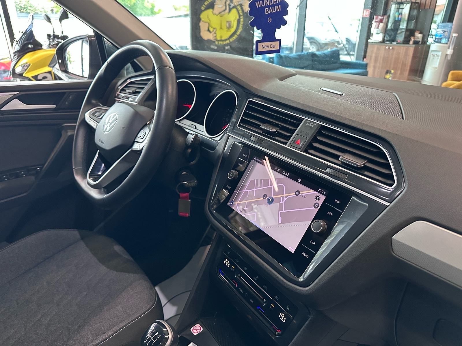 VW Tiguan 2,0 TDI NAVI • ACC • KAMERA • LEASING RATA VEĆ OD: 377,00 €, fotografija 20