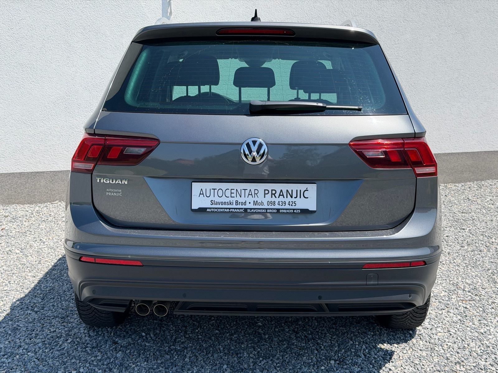 VW Tiguan 2,0 TDI navigacija/tempomat/a.klima/veliki servis, fotografija 4