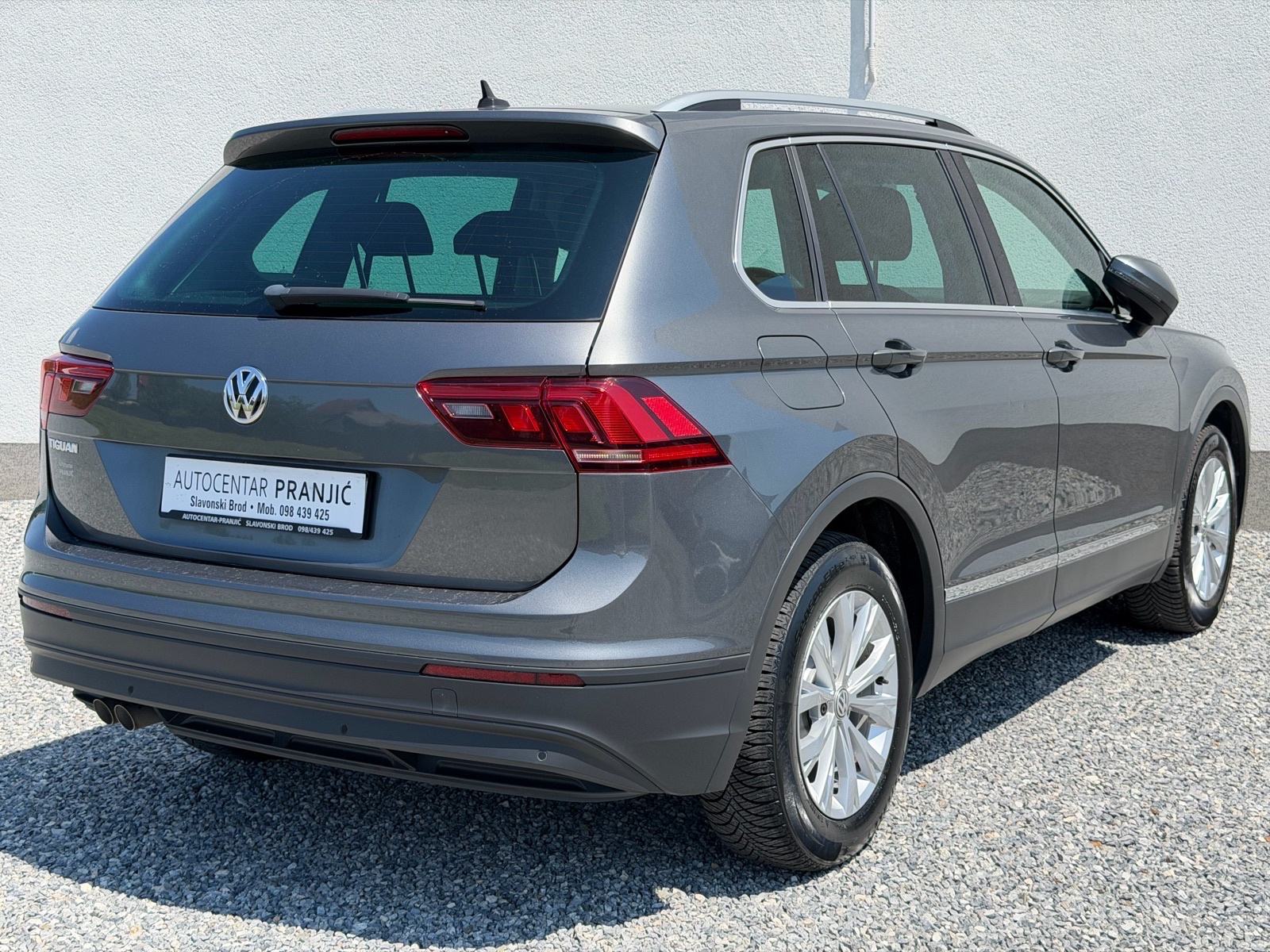 VW Tiguan 2,0 TDI navigacija/tempomat/a.klima/veliki servis, fotografija 5
