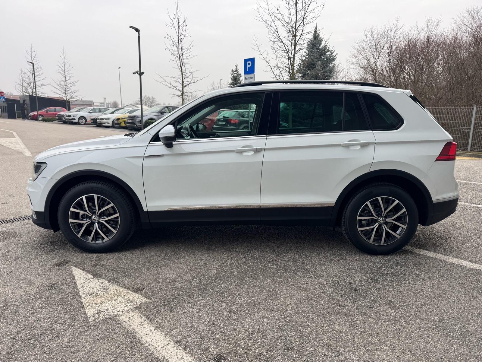VW Tiguan 2,0 TDI *NIJE UVOZ,REG 03/27,2xKLJUČA,ORIGINAL KM,SERVISNA*, fotografija 2