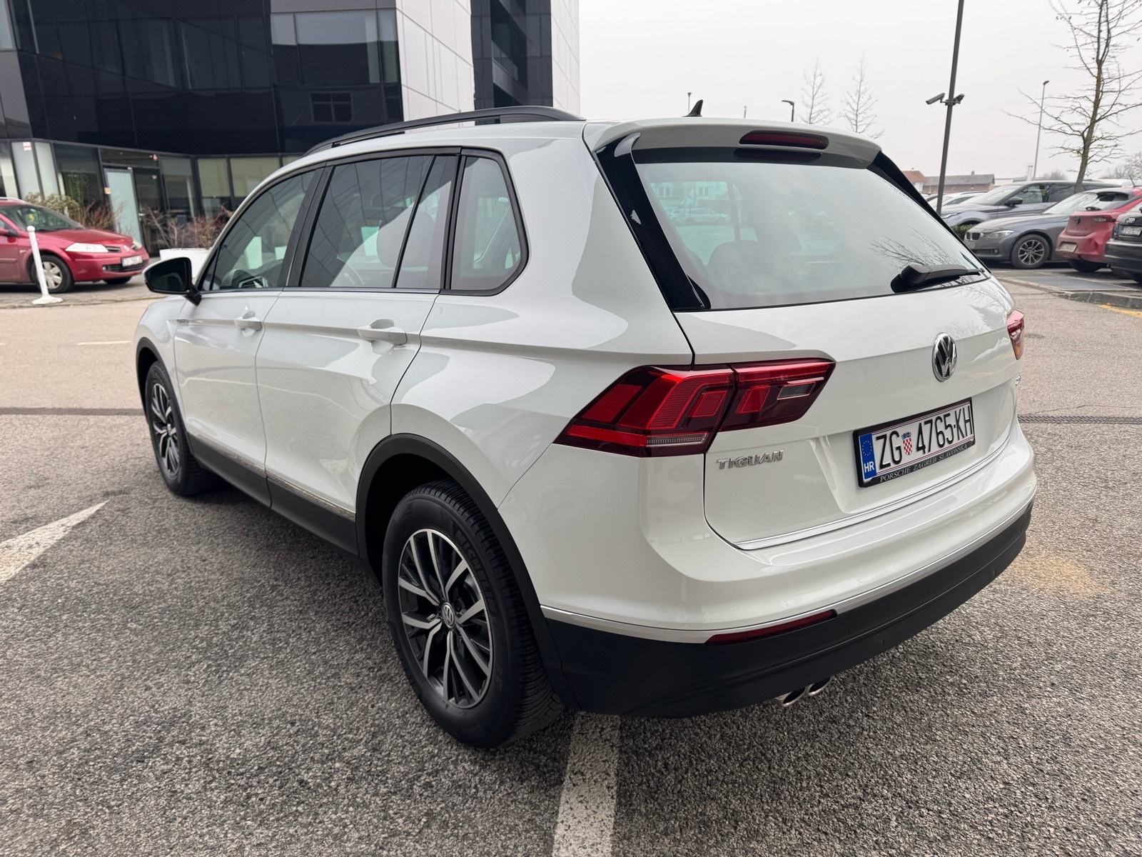 VW Tiguan 2,0 TDI *NIJE UVOZ,REG 03/27,2xKLJUČA,ORIGINAL KM,SERVISNA*, fotografija 3
