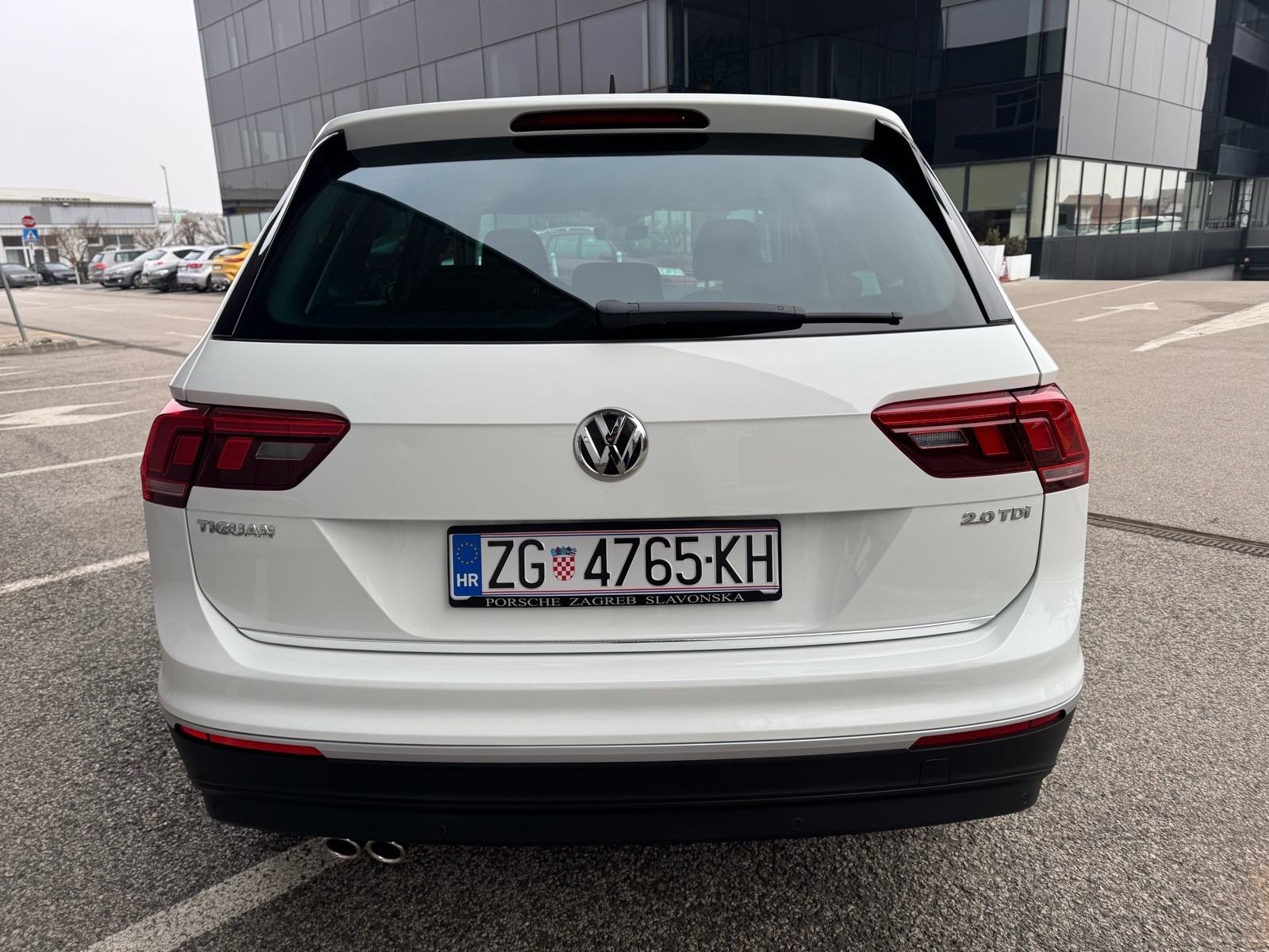 VW Tiguan 2,0 TDI *NIJE UVOZ,REG 03/27,2xKLJUČA,ORIGINAL KM,SERVISNA*, fotografija 4