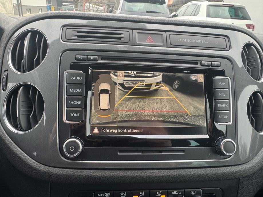 VW Tiguan 2,0 TDI *R-line* 130 kW*, fotografija 8