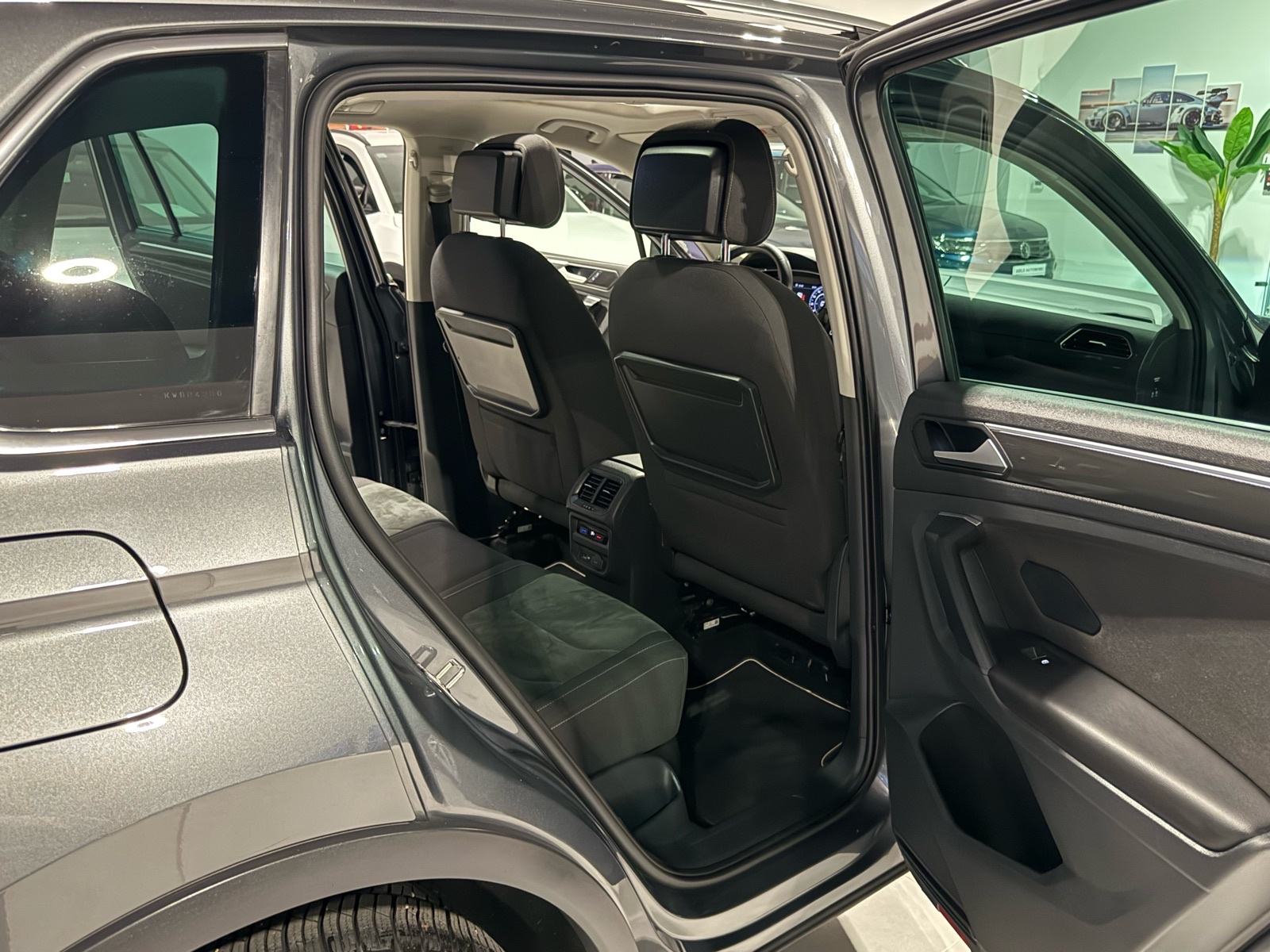 ⭐️VW TIGUAN 2.0 TDI⭐️R-LINE◼️AUTOMATIK◼️3 GODINE JAMSTVA✅⭐️, fotografija 18