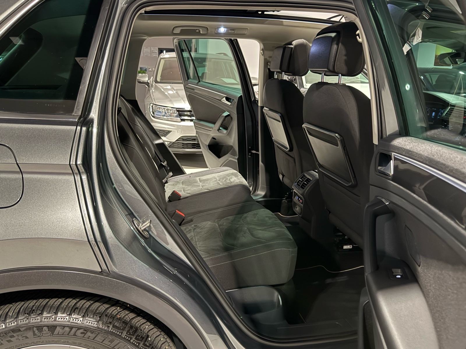 ⭐️VW TIGUAN 2.0 TDI⭐️R-LINE◼️AUTOMATIK◼️3 GODINE JAMSTVA✅⭐️, fotografija 19