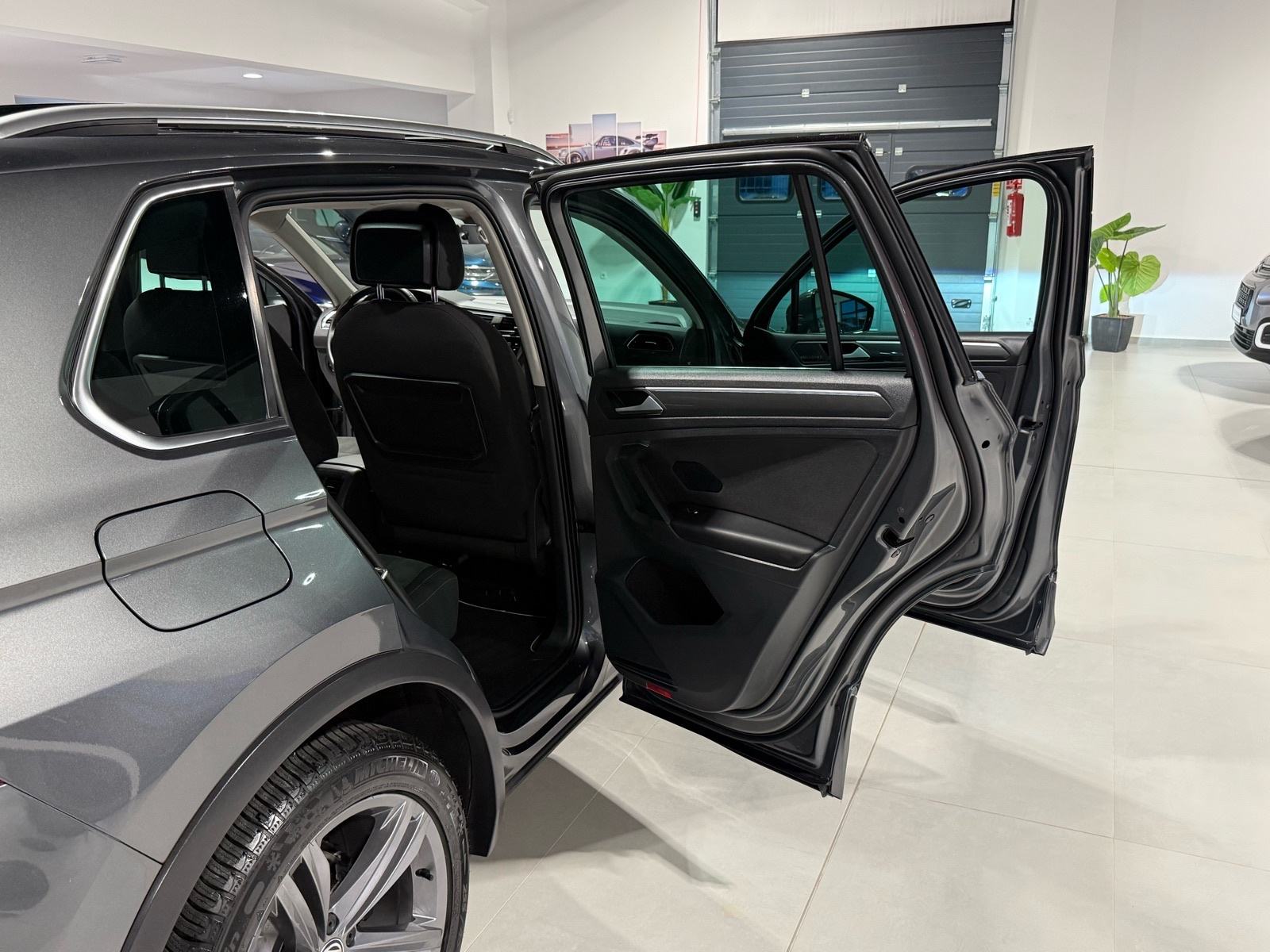 ⭐️VW TIGUAN 2.0 TDI⭐️R-LINE◼️AUTOMATIK◼️3 GODINE JAMSTVA✅⭐️, fotografija 17