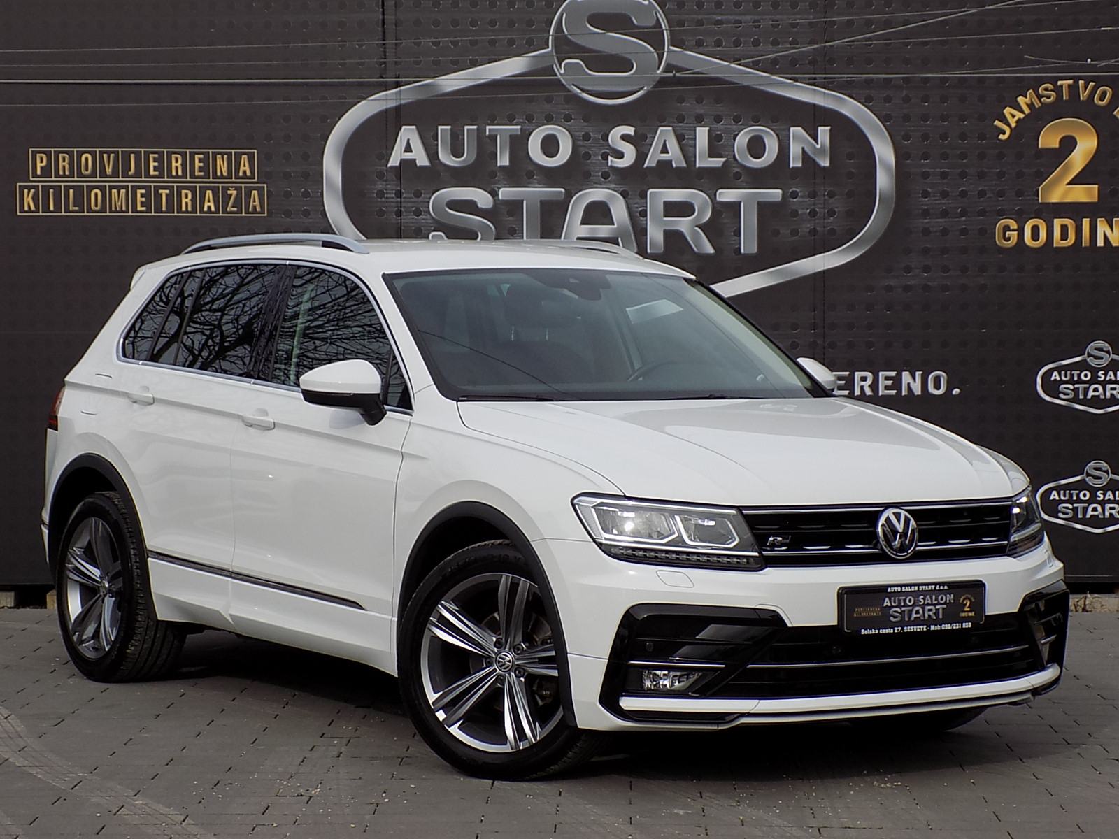 VW Tiguan 2,0 TDI / R LINE / LED / NAVI / ALU 19" / PDC / JAMSTVO, fotografija 3