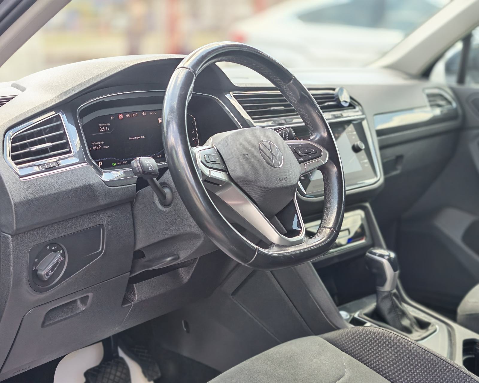 VW Tiguan 2,0 TDI* R -LINE* Dsg, Led, Kamera, Koža, Alu"18*Garancija*, fotografija 6