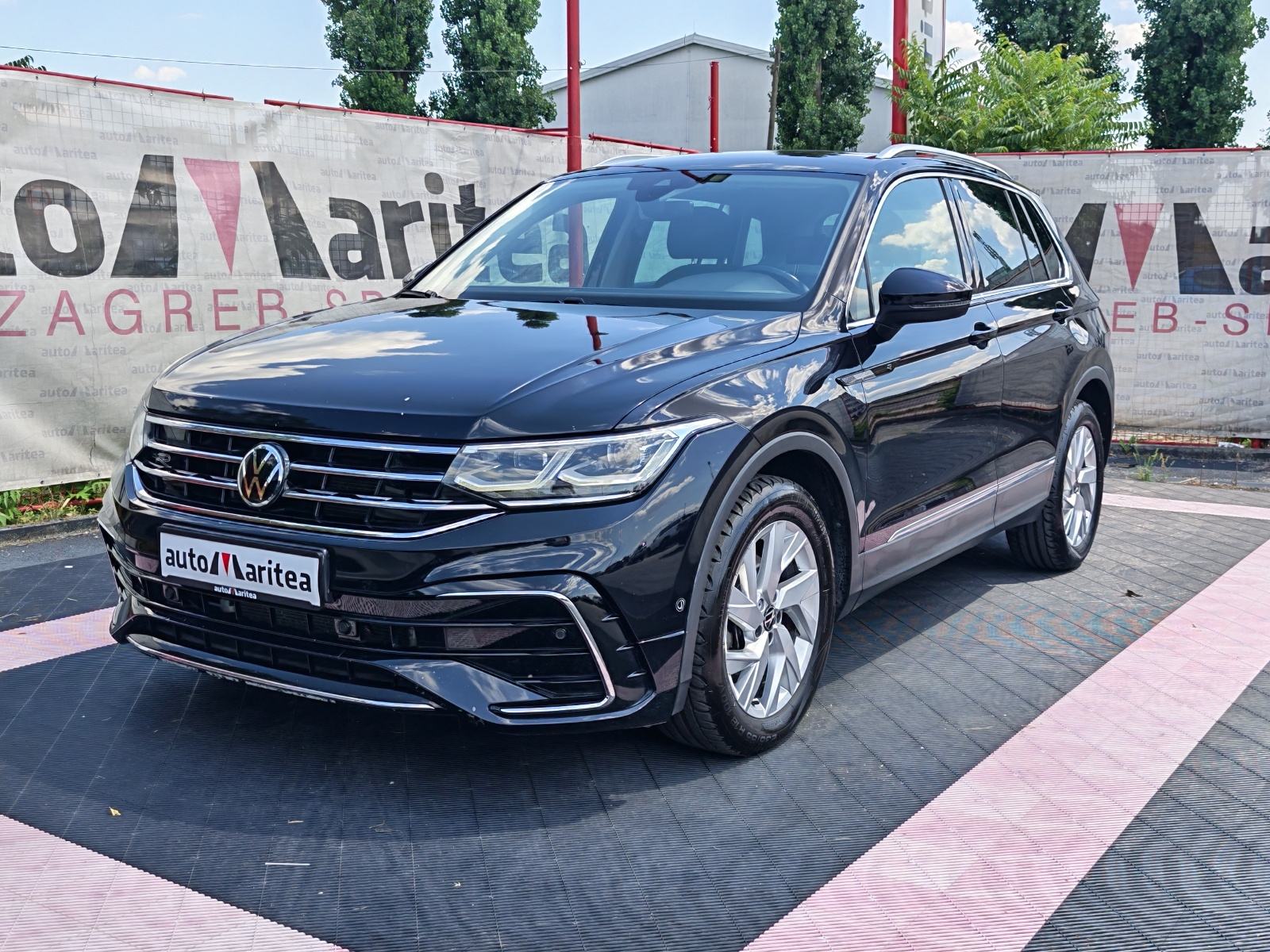 VW Tiguan 2,0 TDI* R -LINE* Dsg, Led, Kamera, Koža, Alu"18*Garancija*, fotografija 1