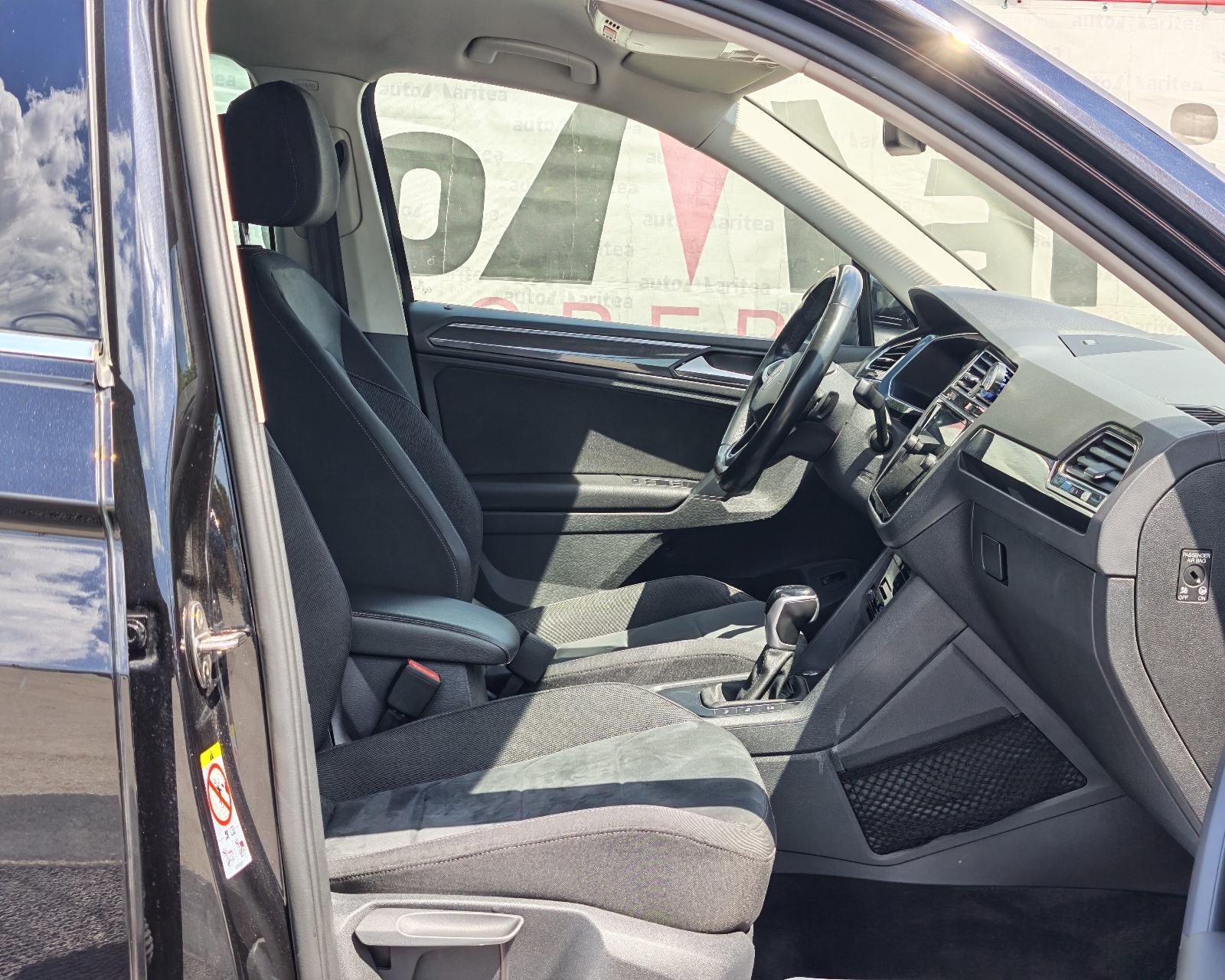 VW Tiguan 2,0 TDI* R -LINE* Dsg, Led, Kamera, Koža, Alu"18*Garancija*, fotografija 11