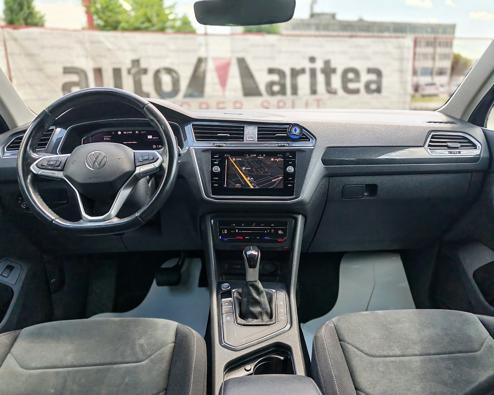 VW Tiguan 2,0 TDI* R -LINE* Dsg, Led, Kamera, Koža, Alu"18*Garancija*, fotografija 9