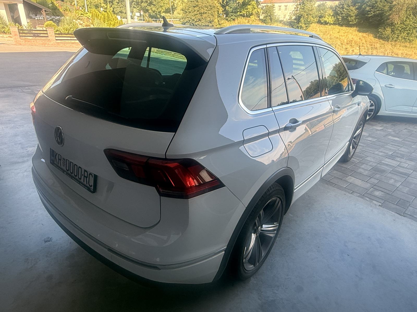 VW Tiguan 2,0 TDI⭐R LINE⭐SOUND⭐DSG⭐navigacija⭐kamera⭐adaptivni temp, fotografija 4