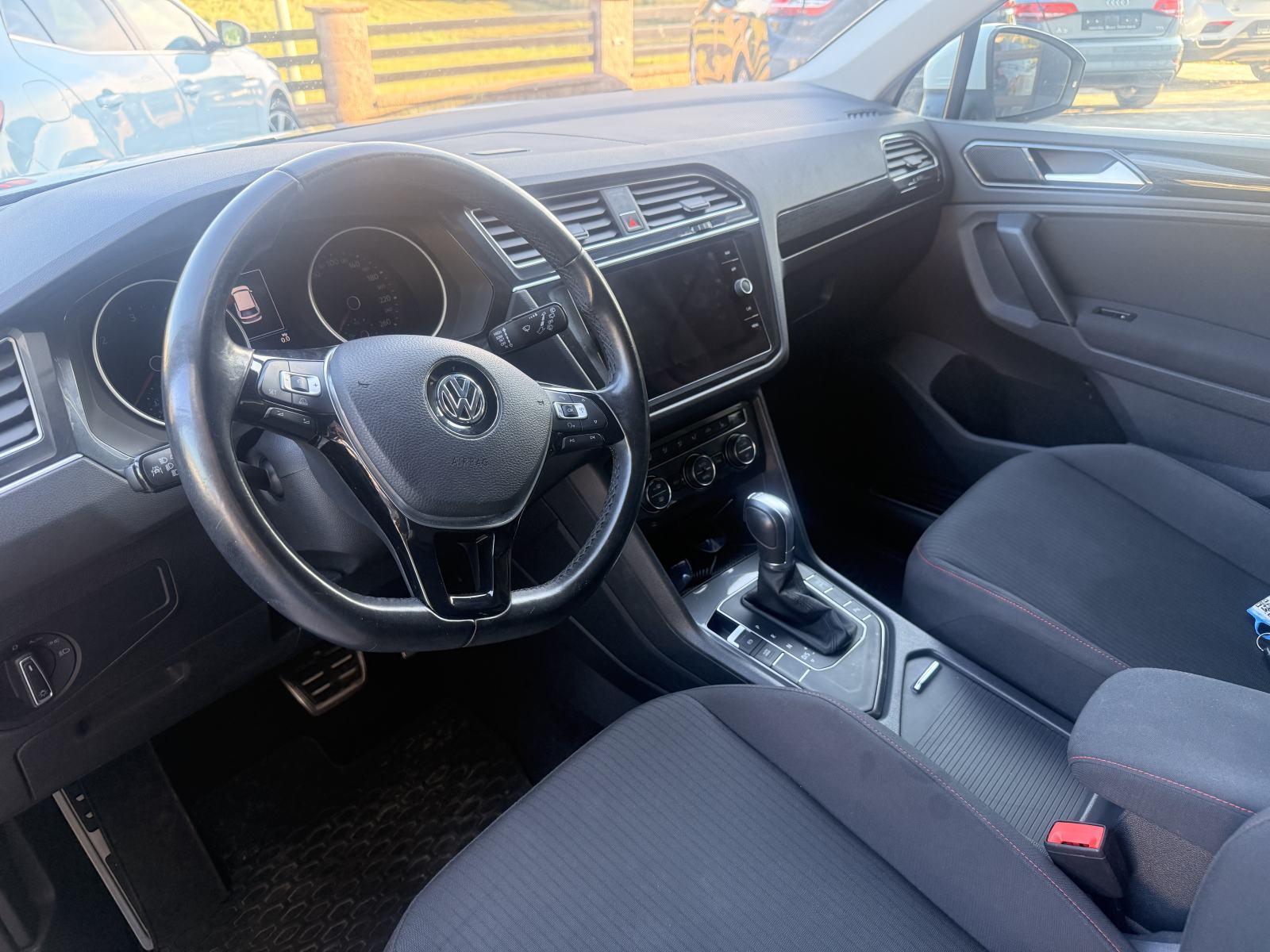 VW Tiguan 2,0 TDI⭐R LINE⭐SOUND⭐DSG⭐navigacija⭐kamera⭐adaptivni temp, fotografija 5