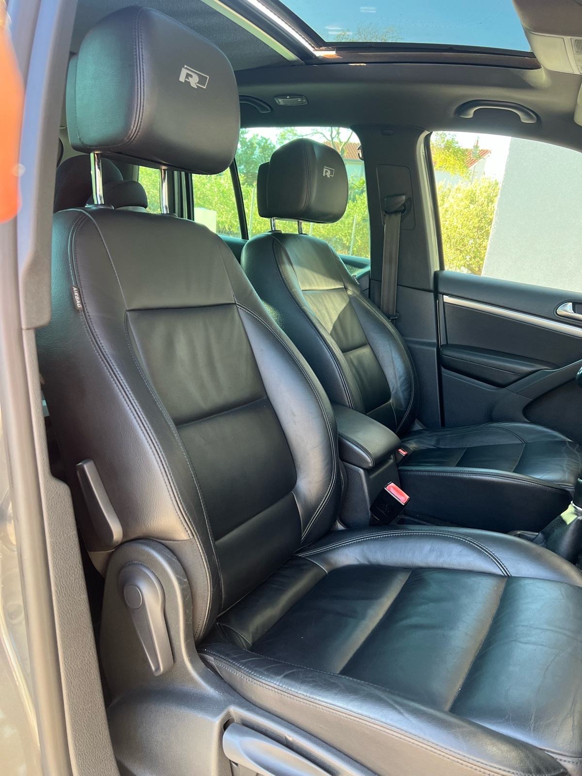 VW TIGUAN 2.0 TDI R-LINE FUL OPREMA TOP STANJE, fotografija 18