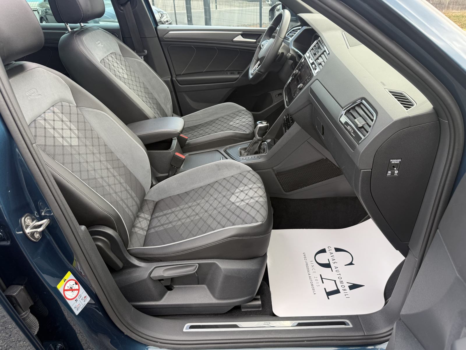 VW Tiguan 2,0 TDI,R-Line,Nav,Pano,Kamera,IQ matrix,Jamstvo!!!, fotografija 20