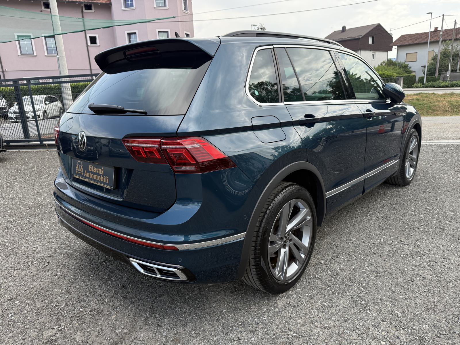 VW Tiguan 2,0 TDI,R-Line,Nav,Pano,Kamera,IQ matrix,Jamstvo!!!, fotografija 7