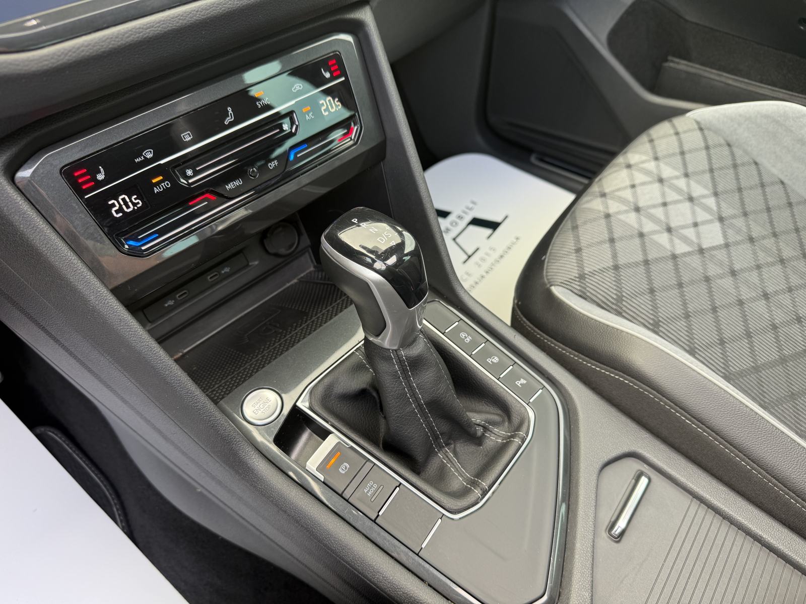 VW Tiguan 2,0 TDI,R-Line,Nav,Pano,Kamera,IQ matrix,Jamstvo!!!, fotografija 18