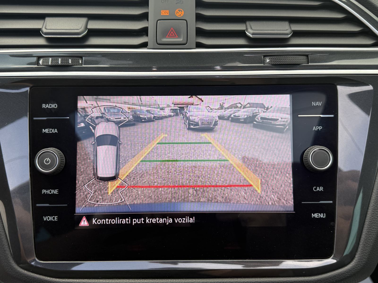 VW Tiguan 2,0 TDI,R-Line,Nav,Pano,Kamera,IQ matrix,Jamstvo!!!, fotografija 17