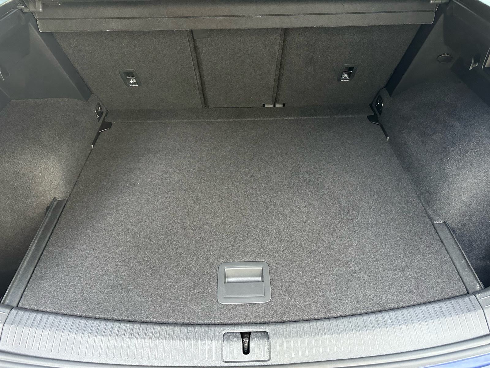 VW Tiguan 2.0 TDI R-Line **PANO*VIRTUAL*ACC*MATRIX LED**, fotografija 16
