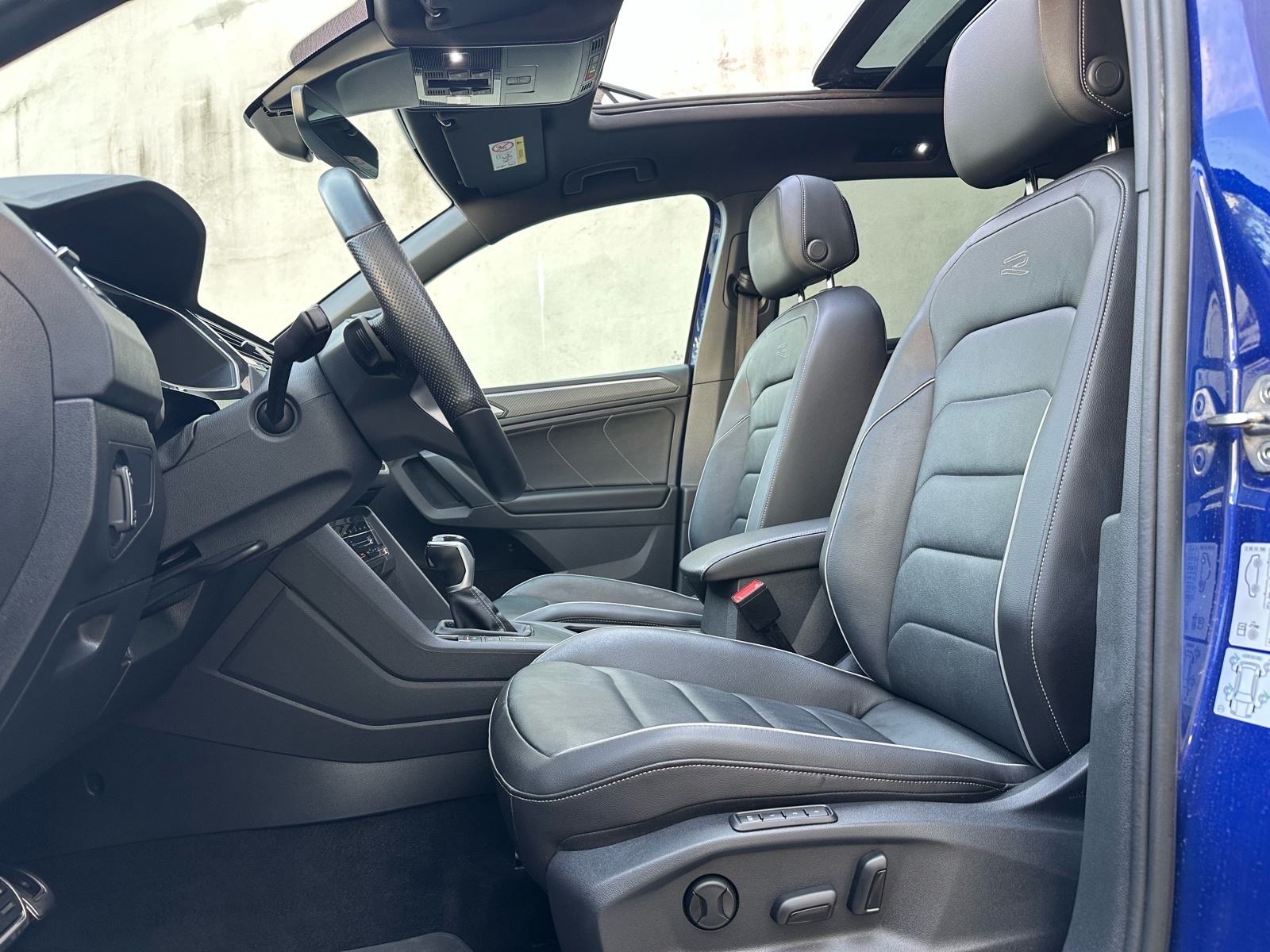 VW Tiguan 2.0 TDI R-Line **PANO*VIRTUAL*ACC*MATRIX LED**, fotografija 7