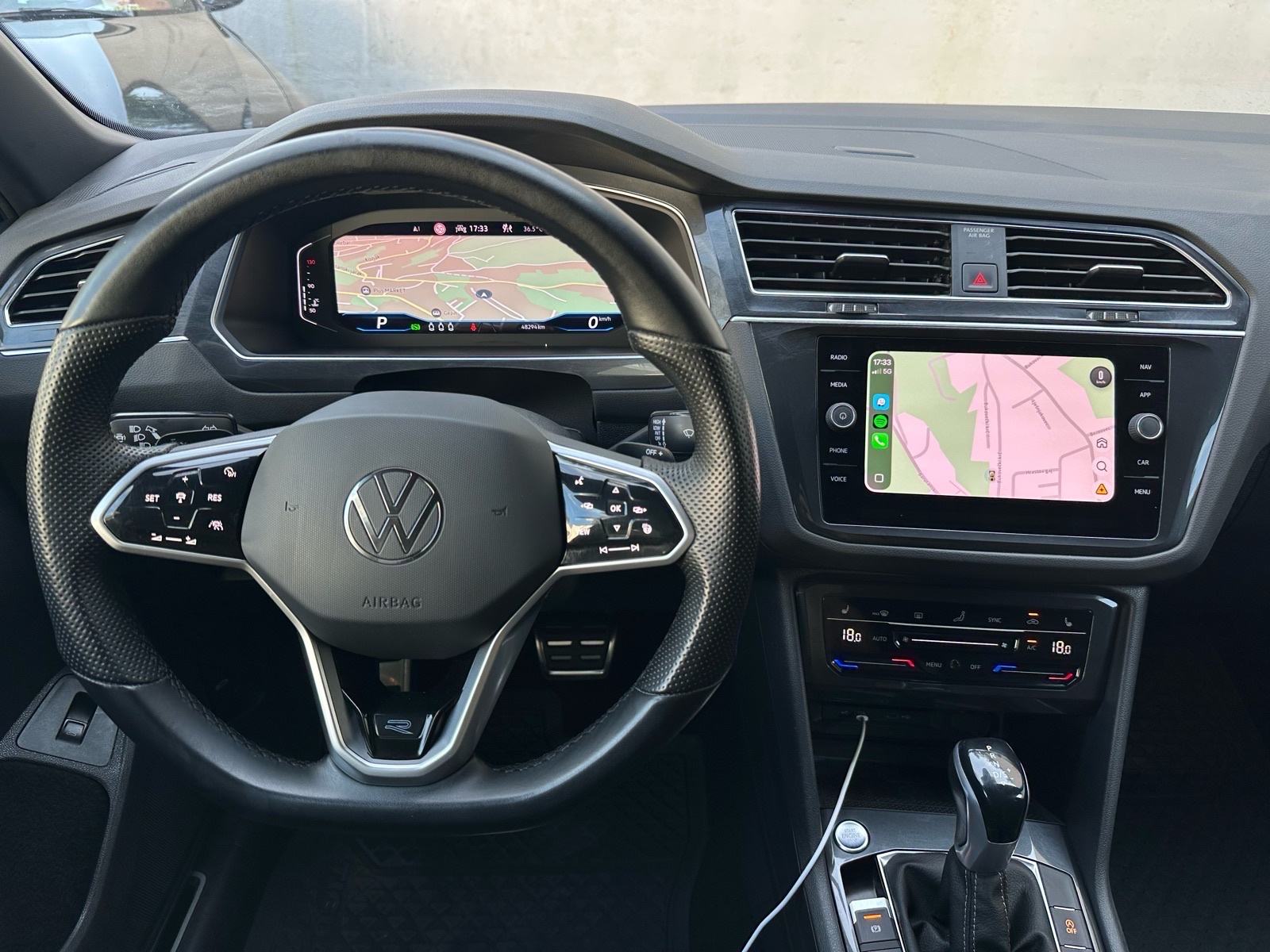 VW Tiguan 2.0 TDI R-Line **PANO*VIRTUAL*ACC*MATRIX LED**, fotografija 9