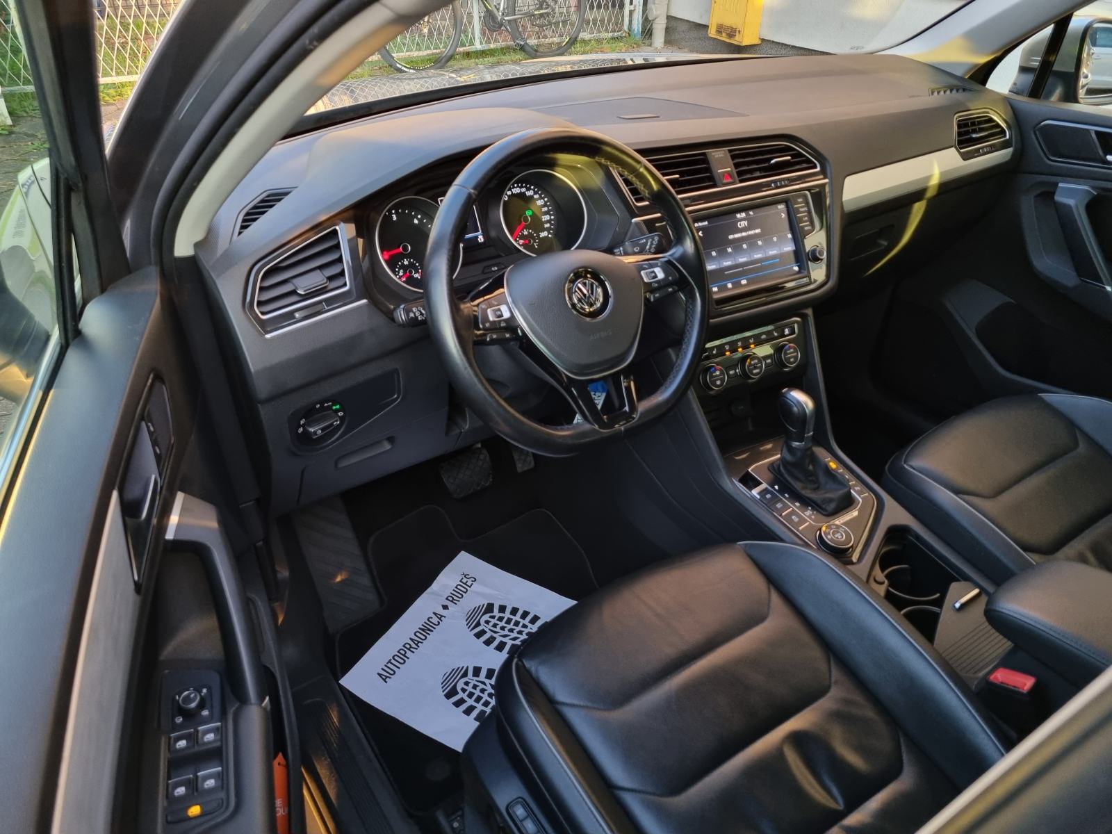 VW TIGUAN 2,0 TDI-4x4- 150ks-DSG-HIGHLINE OPREMA-KAMERA-REG 04/2027, fotografija 12