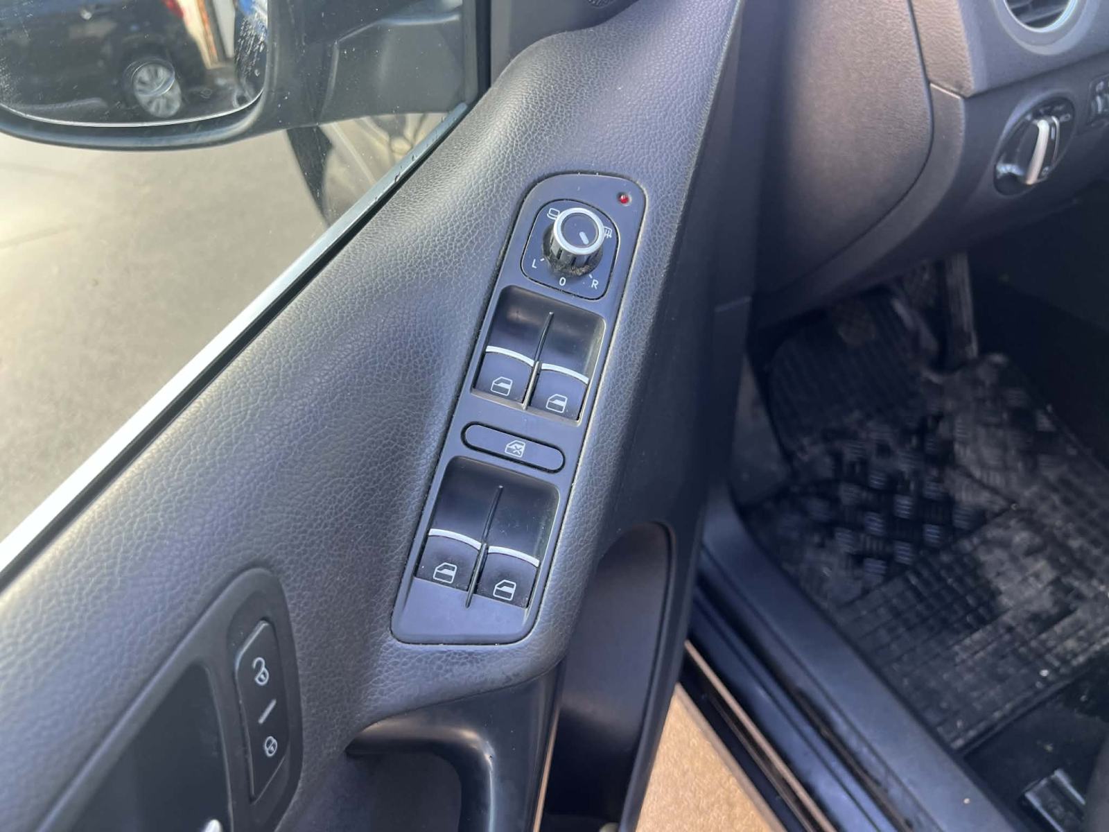 VW Tiguan 2,0 TDI 4 MOTION 4X4 REGISTRIRAN, fotografija 12