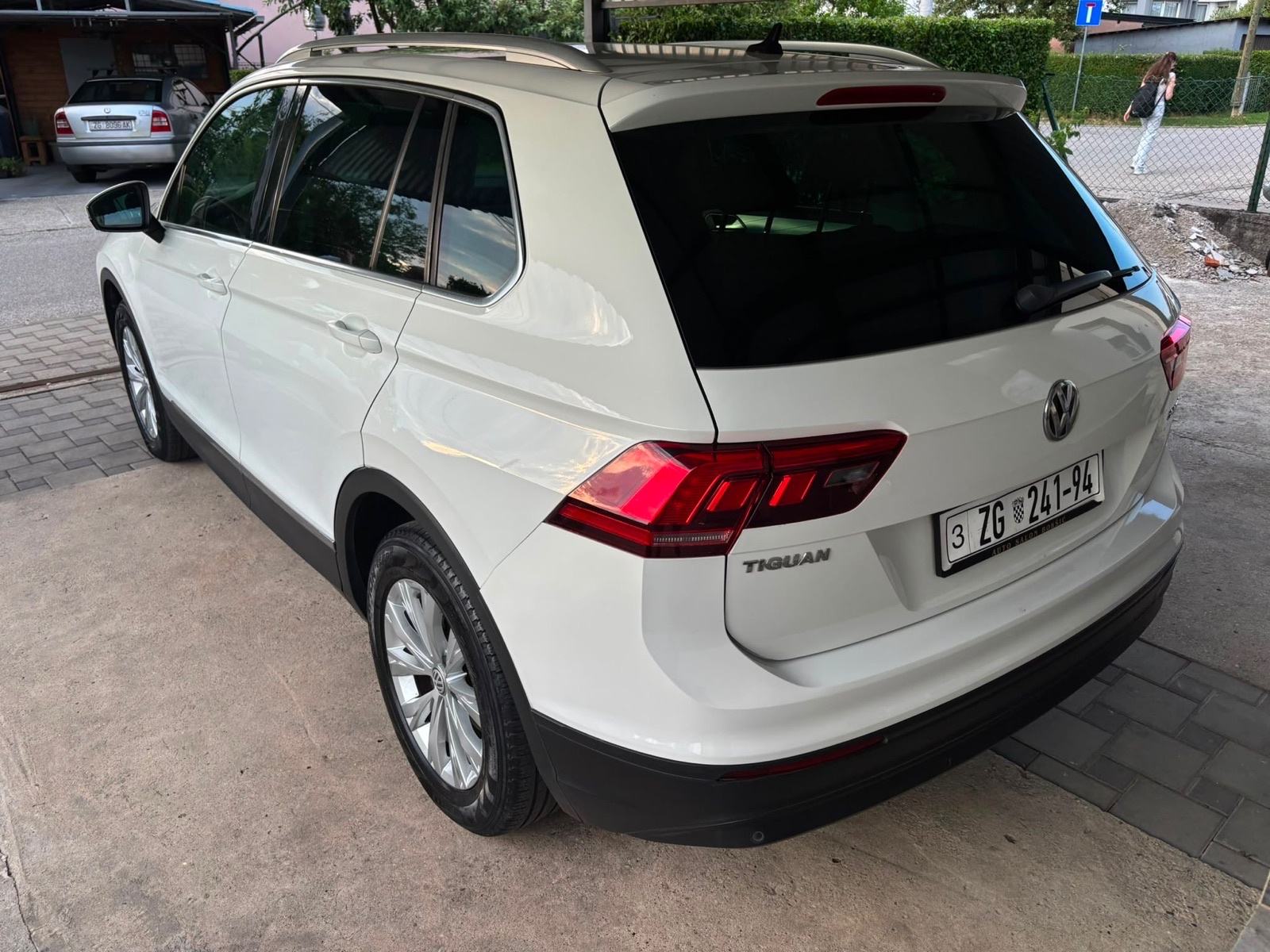 VW Tiguan 2,0 TDI/ REG 06/27, fotografija 4