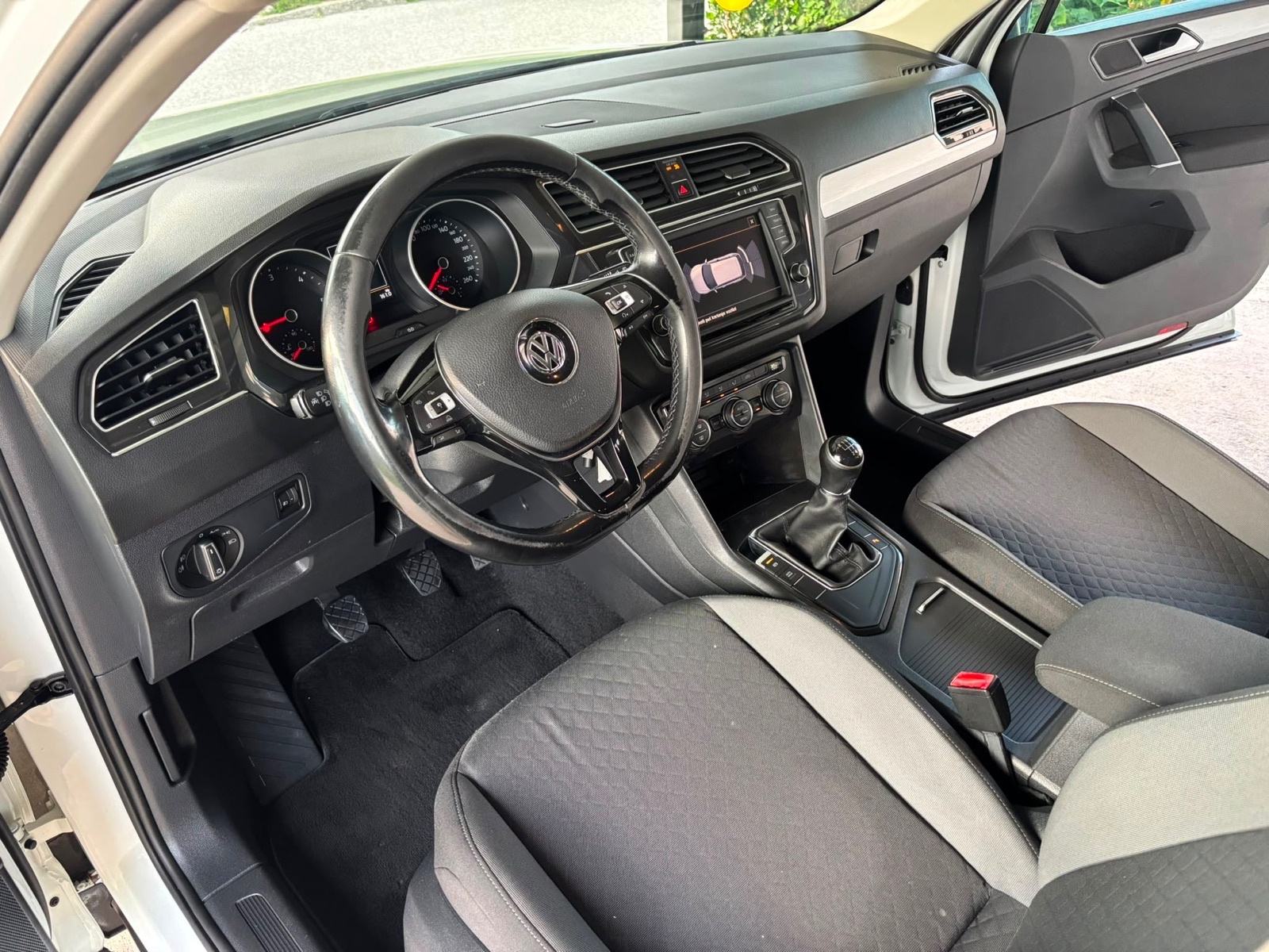 VW Tiguan 2,0 TDI/ REG 06/27, fotografija 6