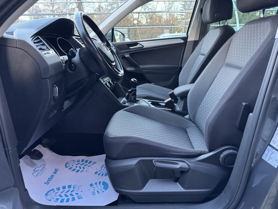 VW Tiguan 2,0 TDI ⭐ Navi, PDC, Tempomat, Grij. sjed. ⭐, fotografija 10