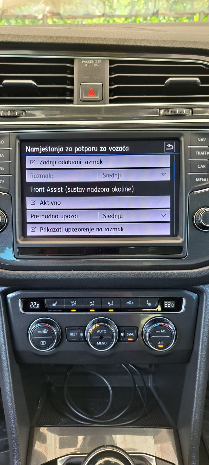 VW TIGUAN 2,0 TDI ☆ R - LINE ☆ VELIKI SERVIS, NOVI SET KVAČILA, fotografija 12